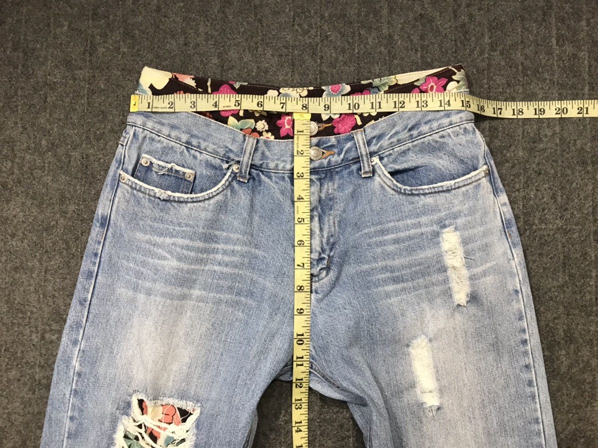 Japanese Brand × Vintage Vtg Japanese Brand Double Waist Art Flower Distressed jeans Size 30" / US 8 / IT 44 - 12 Thumbnail