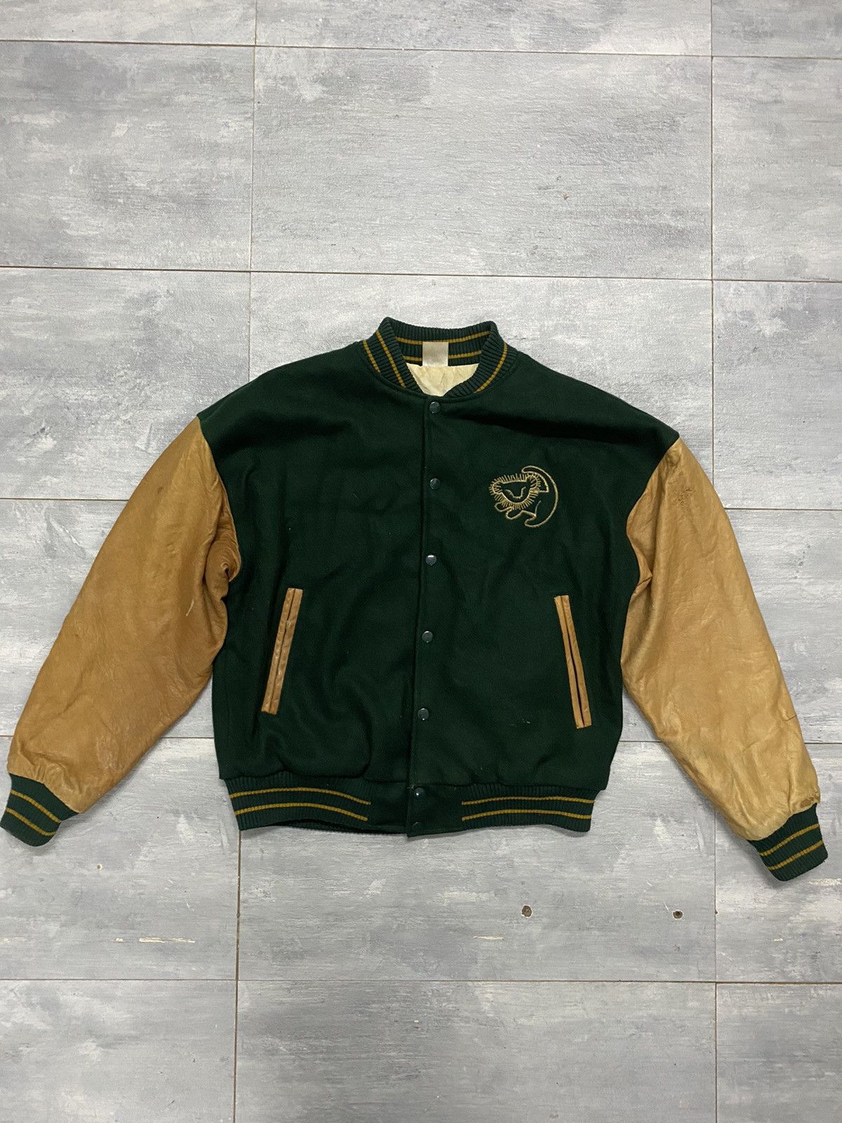 Disney 🔥Vintage🔥90’s The Lion King Disney Varsity Leather Jacket Size US M / EU 48-50 / 2 - 4 Thumbnail