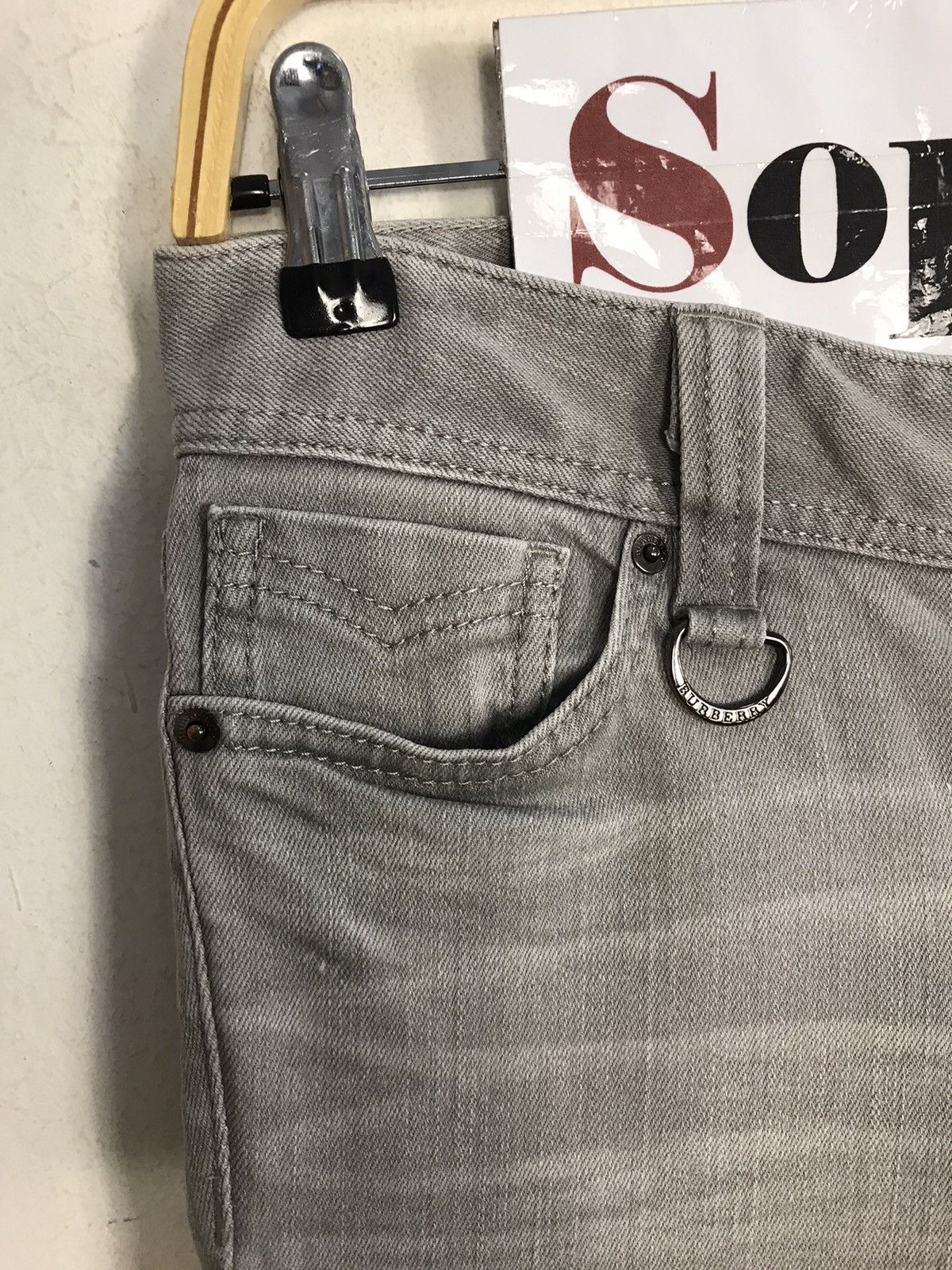 Burberry Burberry London Grey Colour Design Boocut Jeans Size 30" / US 8 / IT 44 - 6 Thumbnail