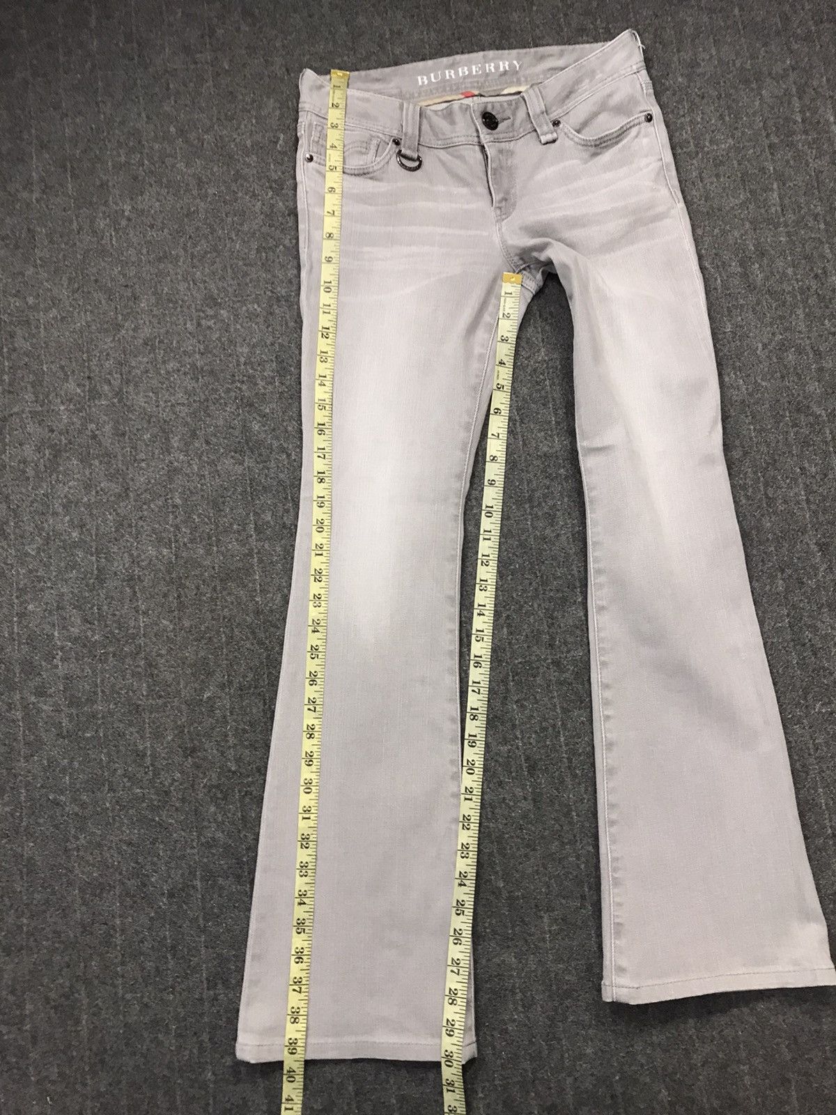 Burberry Burberry London Grey Colour Design Boocut Jeans Size 30" / US 8 / IT 44 - 20 Thumbnail