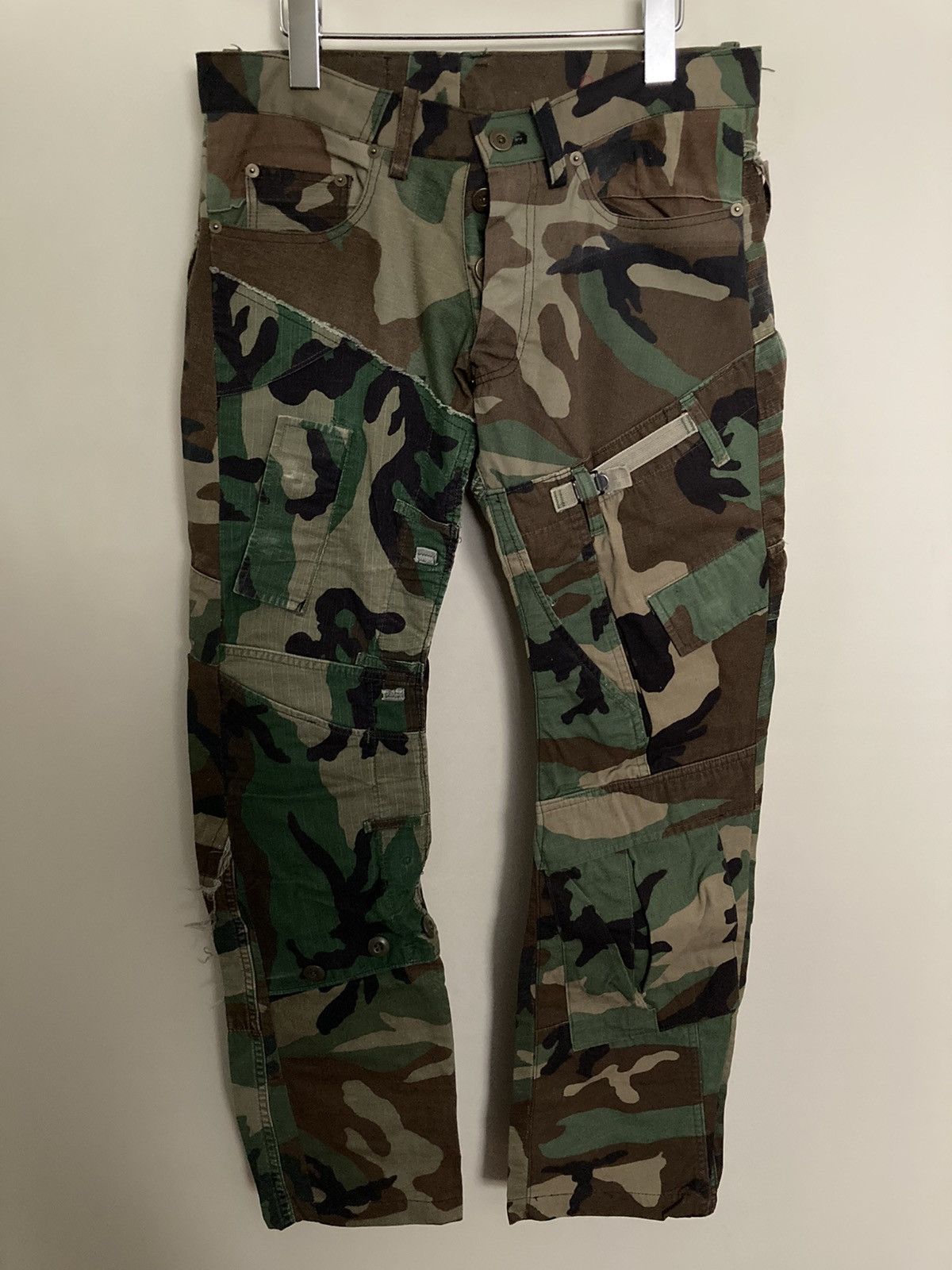 20471120 20471120 "Paper" Reconstructed Camo Pants Size US 28 / EU 44 - 3 Thumbnail