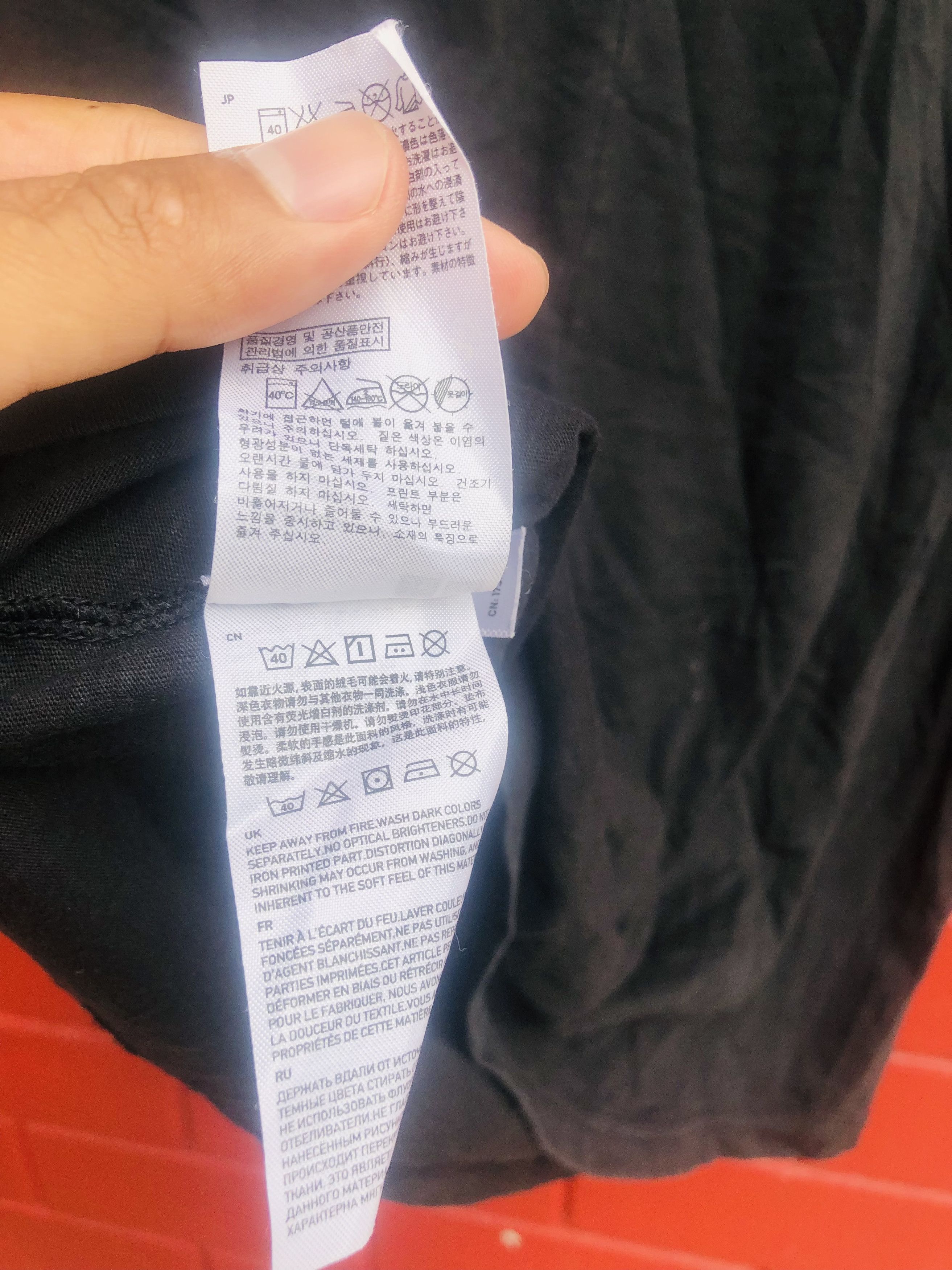 Japanese Brand Vintage Uniqlo Undercover Japanese Designer Fashion Size US M / EU 48-50 / 2 - 7 Thumbnail