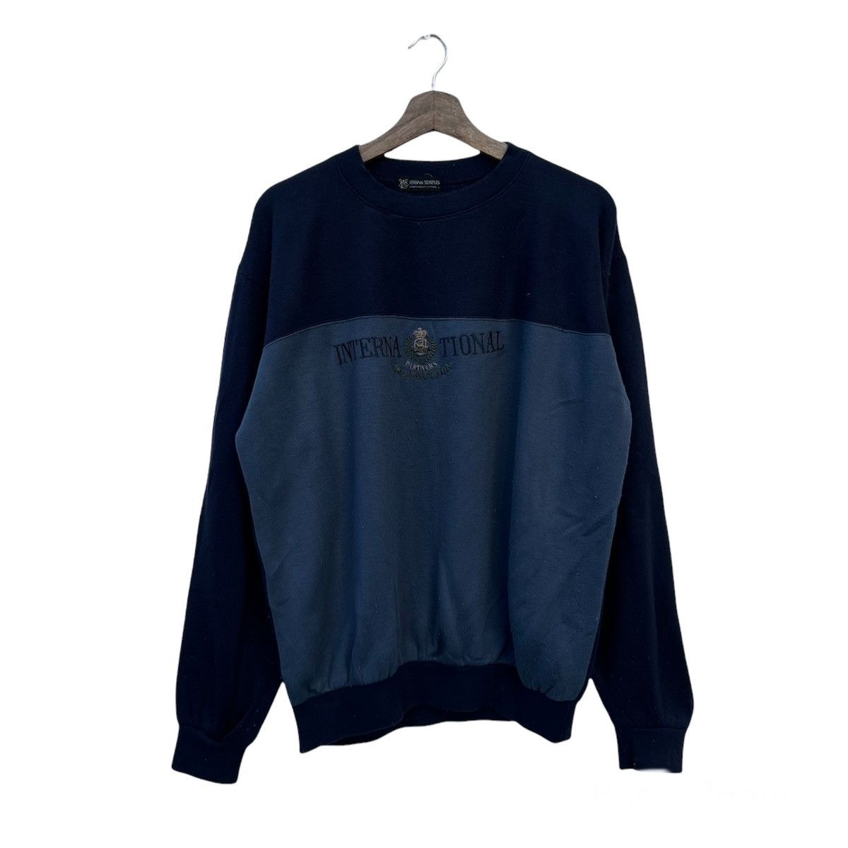 Japanese Brand VINTAGE URBAN STATE INTERNATIONAL BIG LOGO SWEATSHIRT Size US L / EU 52-54 / 3 - 1 Thumbnail