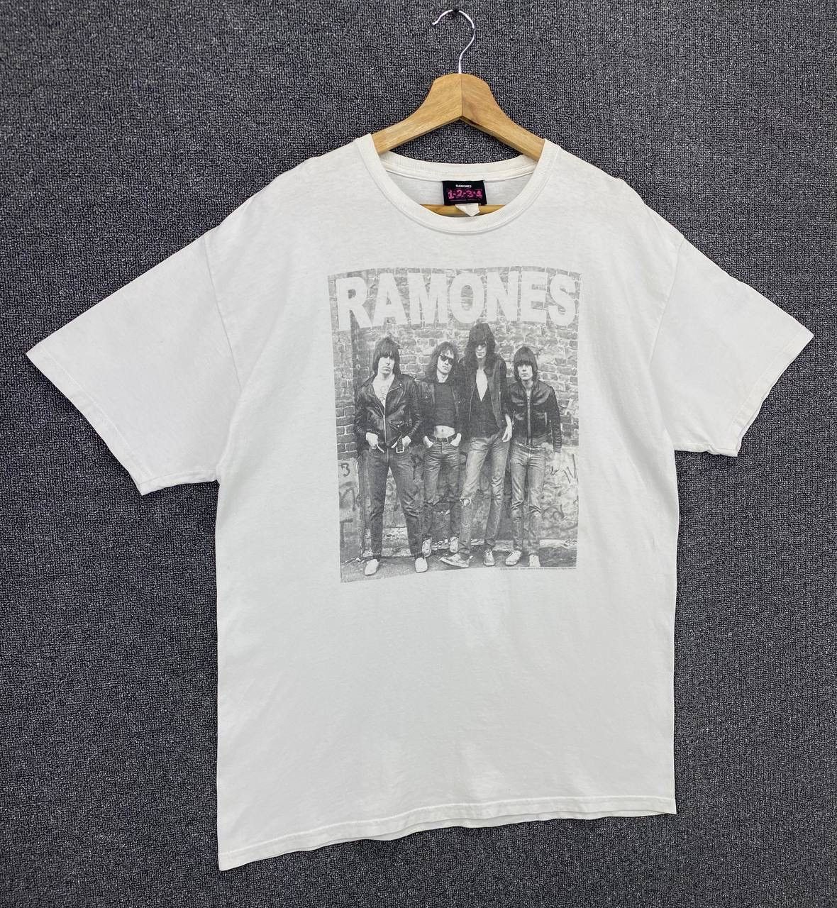 Band Tees Vintage Ramones Lineup Punk Rock Band Tees T Shirts Size US L / EU 52-54 / 3 - 3 Thumbnail