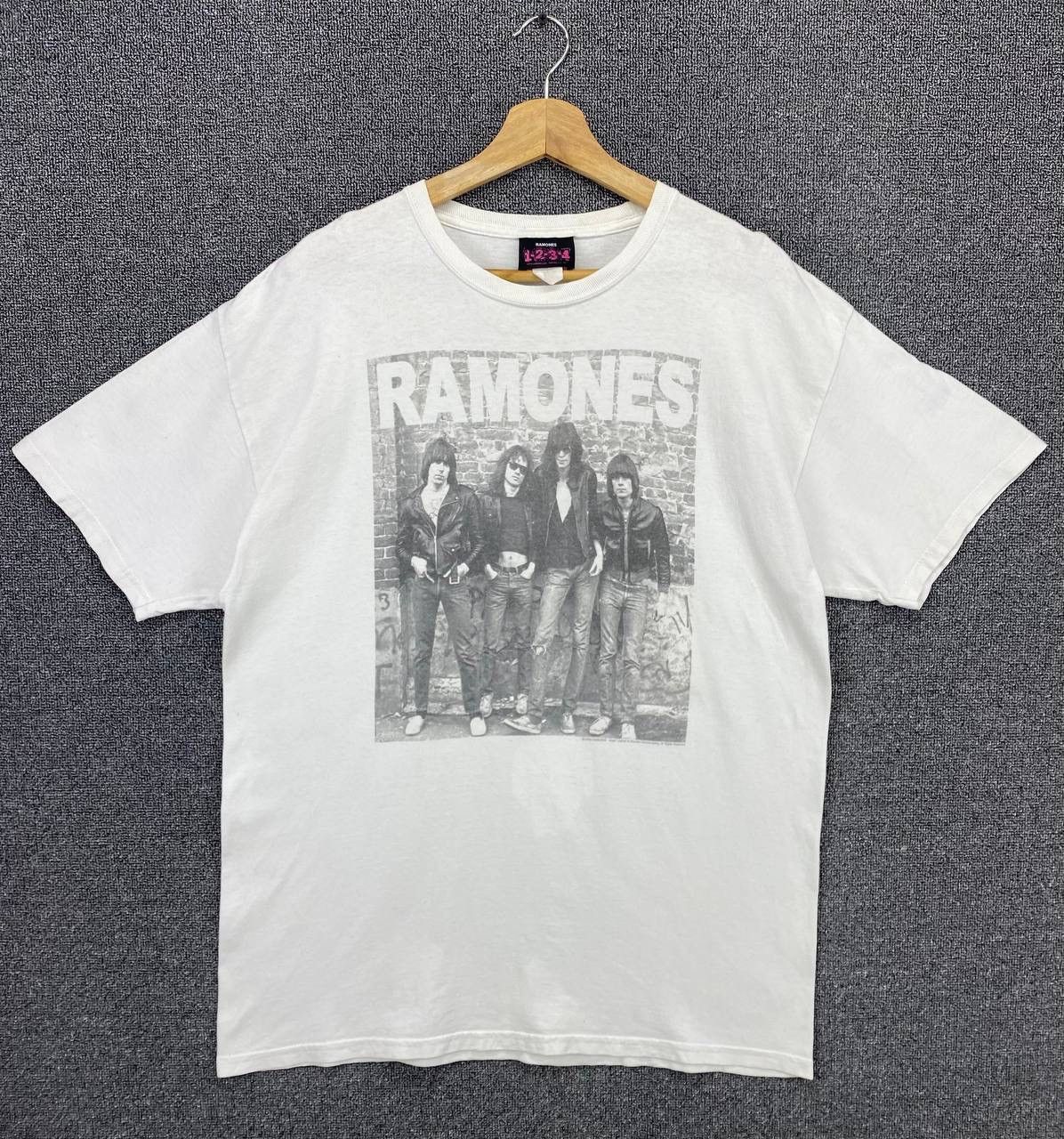 Band Tees Vintage Ramones Lineup Punk Rock Band Tees T Shirts Size US L / EU 52-54 / 3 - 1 Thumbnail