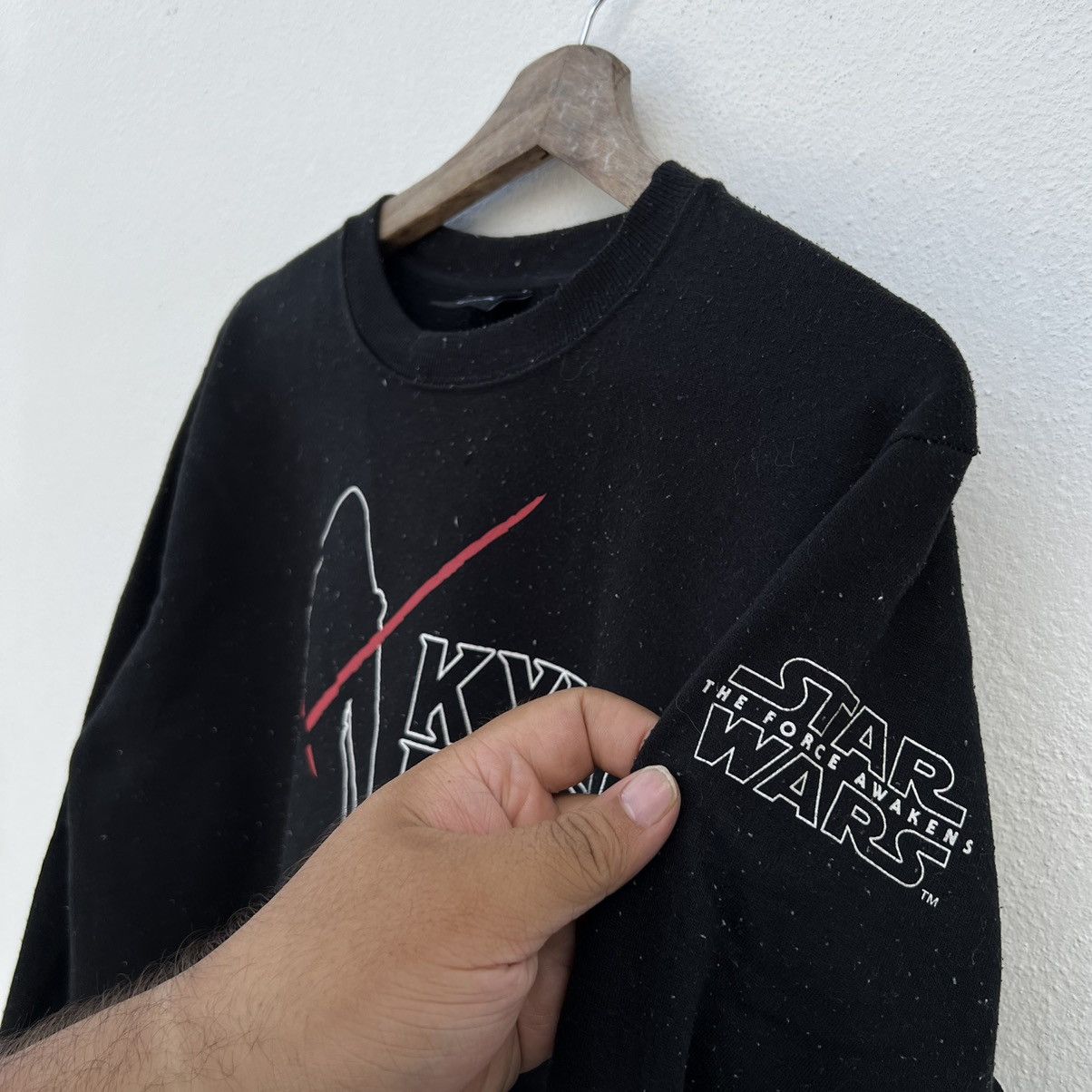 Japanese Brand VINTAGE STAR WARS BIG LOGO SWEATSHIRT Size US M / EU 48-50 / 2 - 8 Thumbnail