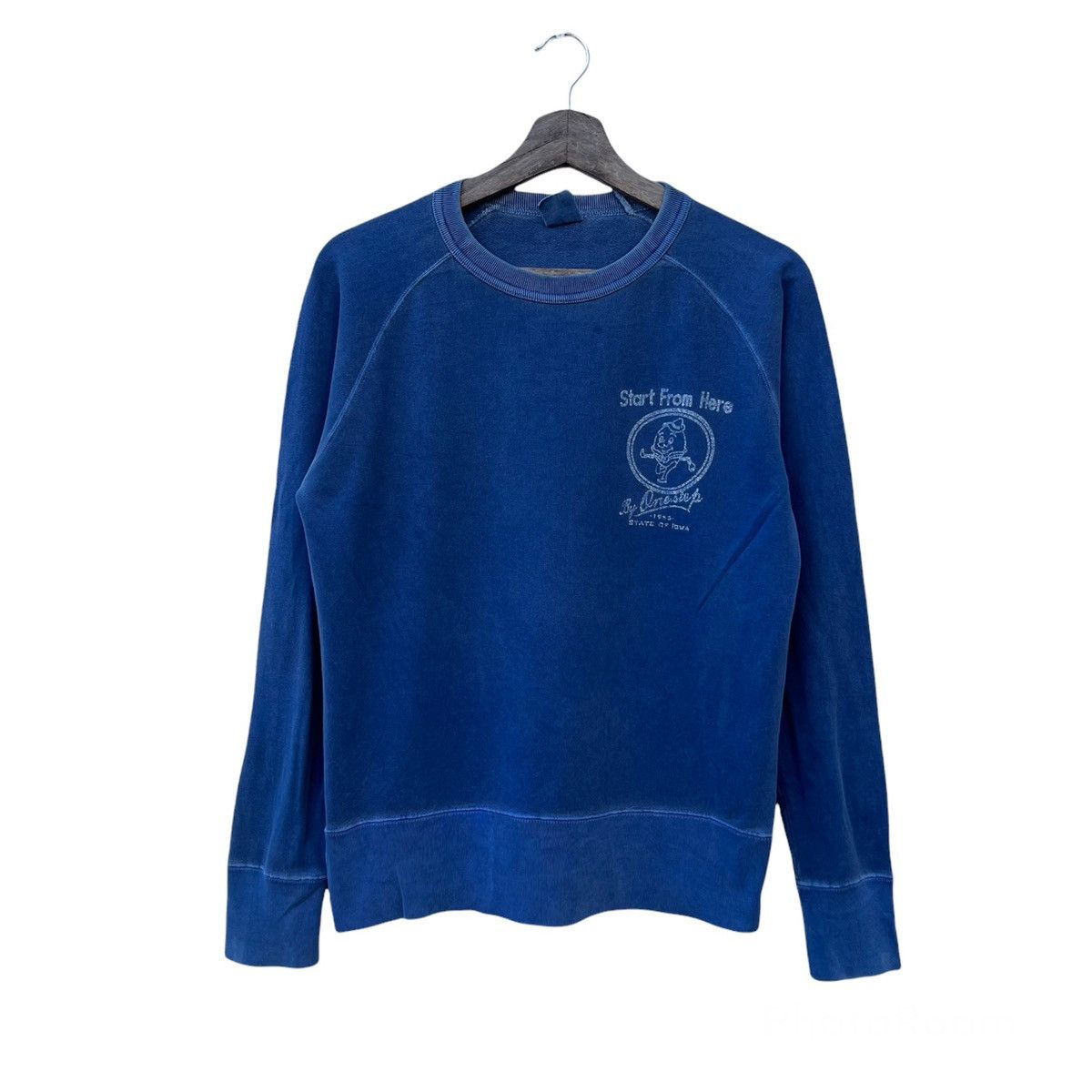 Japanese Brand VINTAGE 1983 BY ONE STEP STATE OF IOWA BIG LOGO SWEATSHIRT Size US S / EU 44-46 / 1 - 1 Thumbnail