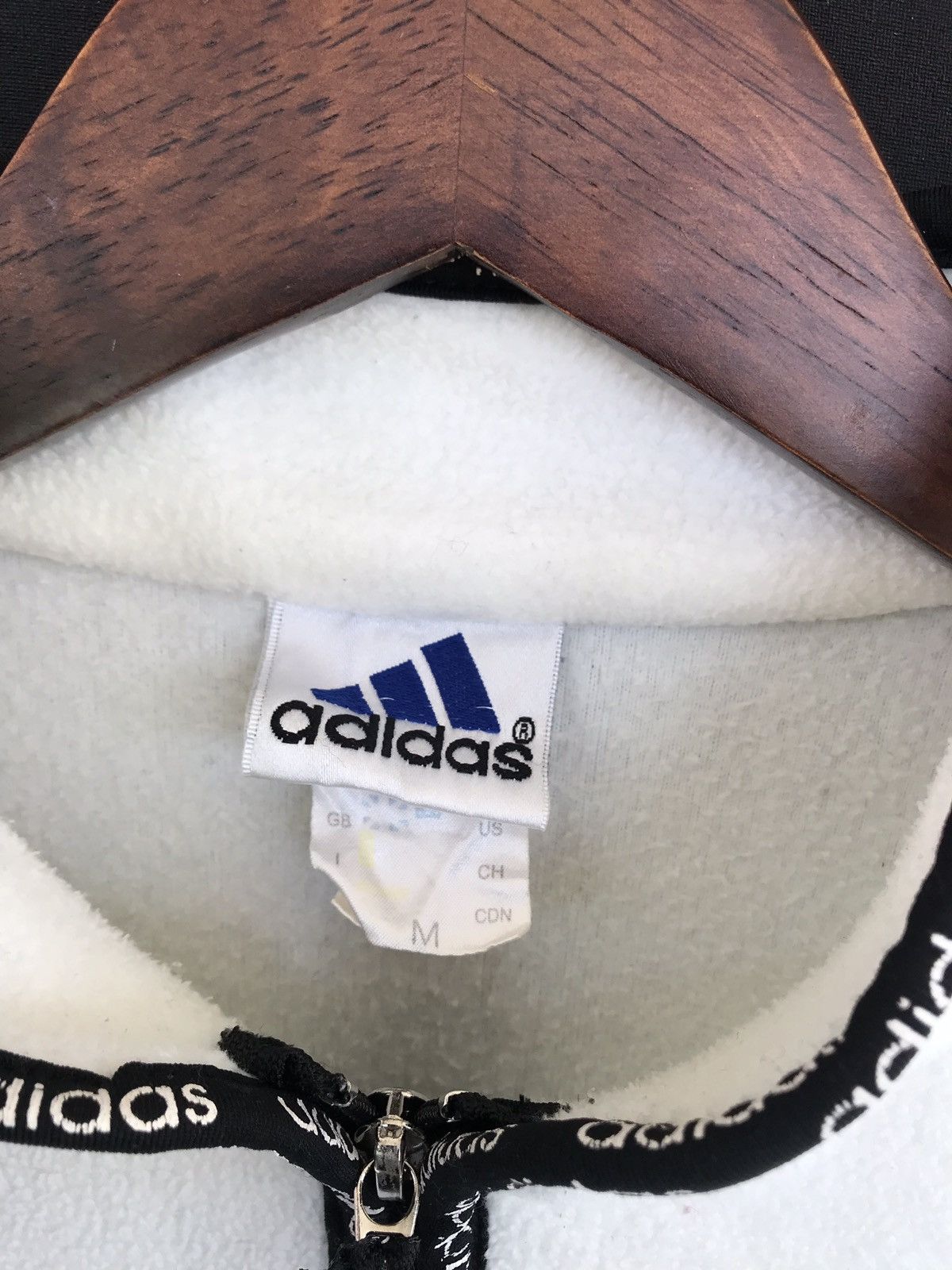 Adidas Adidas Fleece Jacket Adidas Streetwear Casual Jacket Size US M / EU 48-50 / 2 - 2 Thumbnail