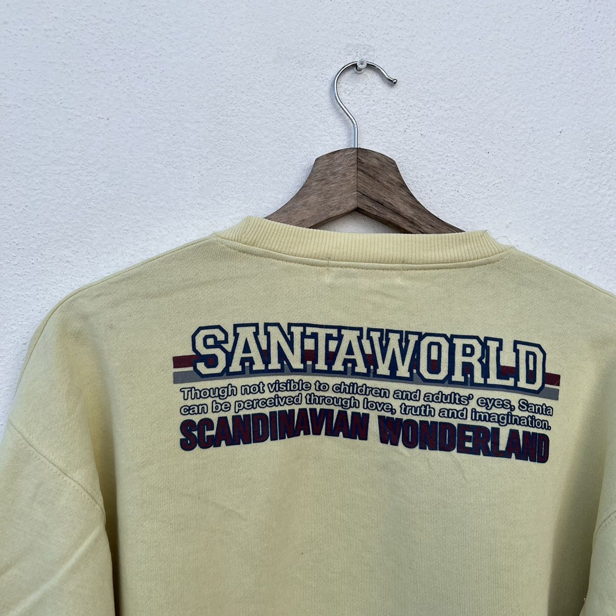 Japanese Brand VINTAGE SANTAWORLD BIG LOGO SWEATSHIRT Size US M / EU 48-50 / 2 - 9 Thumbnail