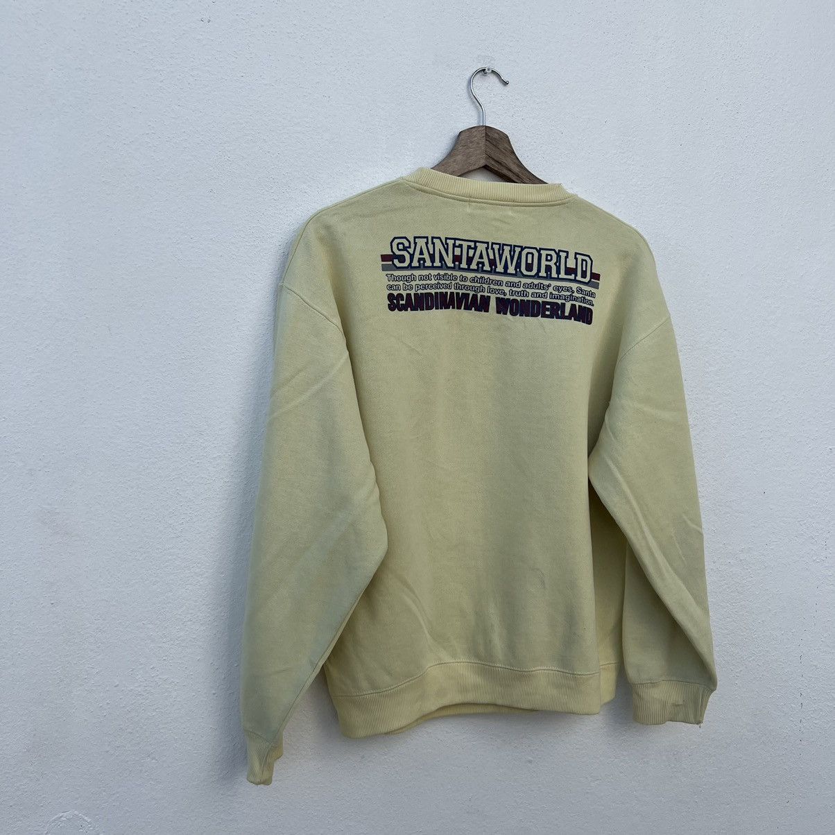 Japanese Brand VINTAGE SANTAWORLD BIG LOGO SWEATSHIRT Size US M / EU 48-50 / 2 - 8 Thumbnail