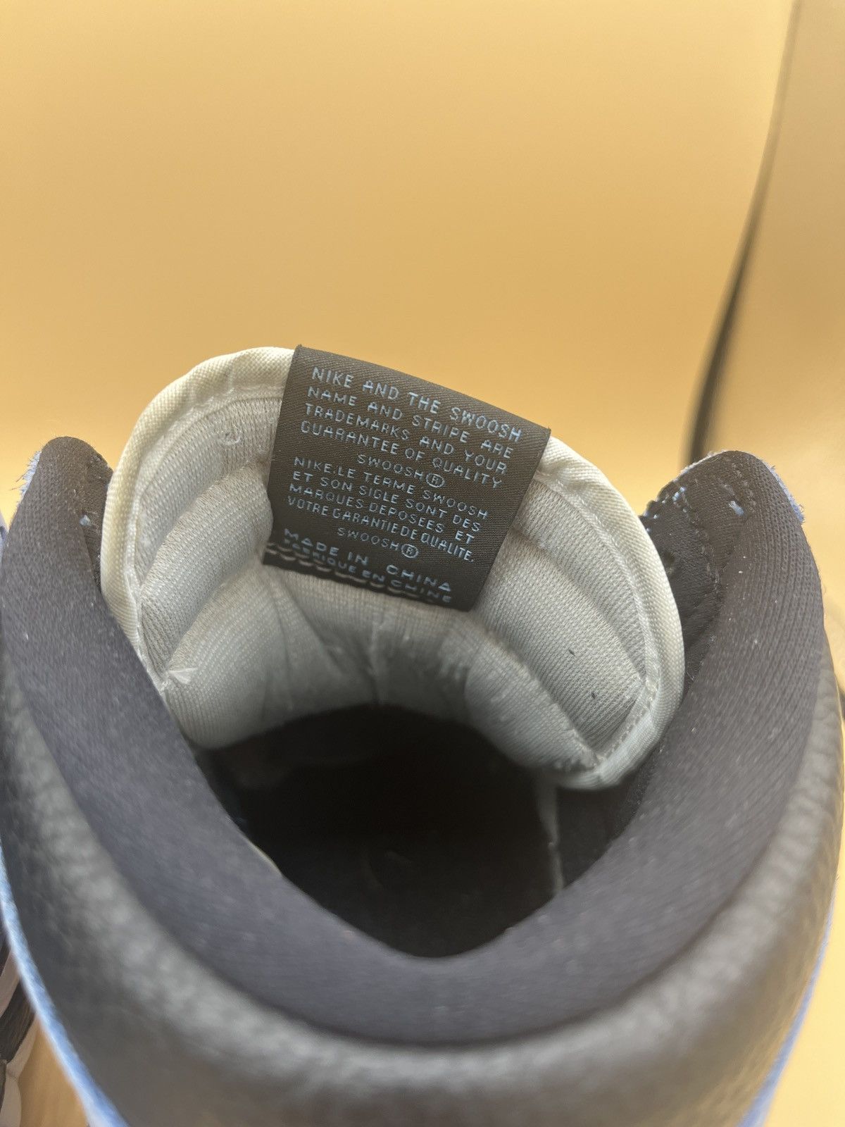 Jordan Brand × Nike Jordan 1 University Blue Size US 9.5 / EU 42-43 - 6 Thumbnail