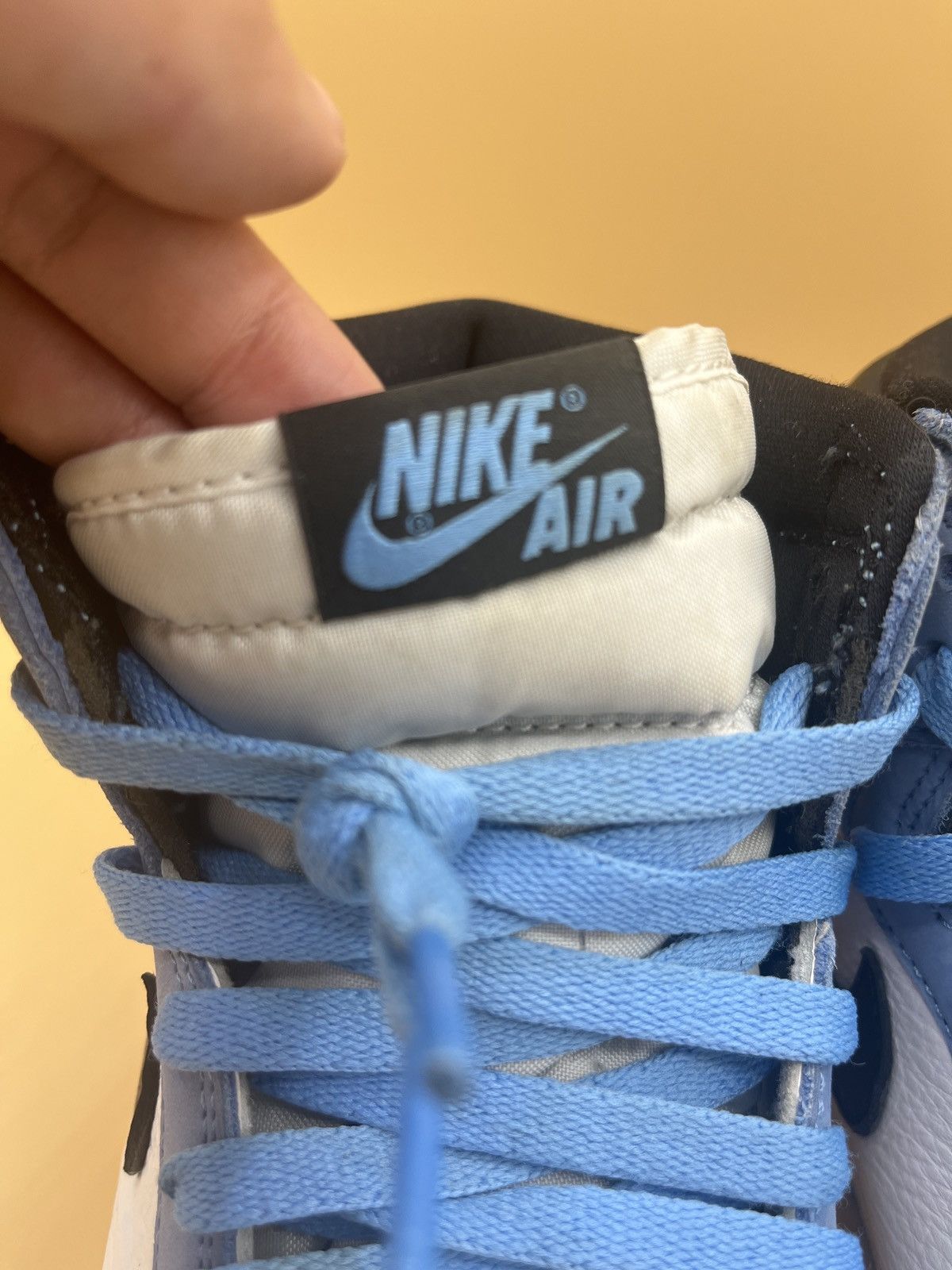 Jordan Brand × Nike Jordan 1 University Blue Size US 9.5 / EU 42-43 - 7 Thumbnail