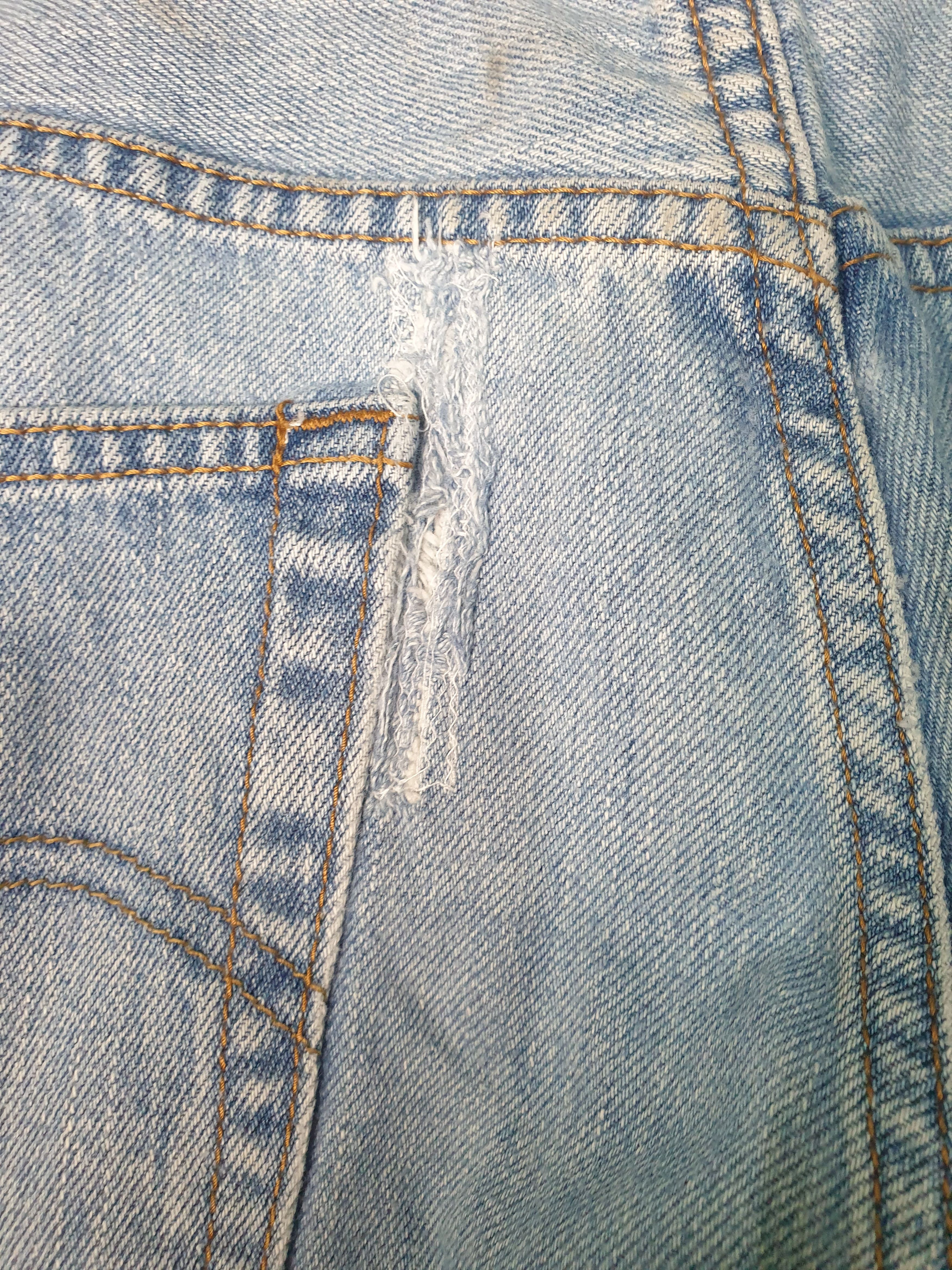 Levi's Vintage LEVIS 505 Light Wash Faded Size 38X35.5 Jeans L0166 Size US 38 / EU 54 - 8 Thumbnail
