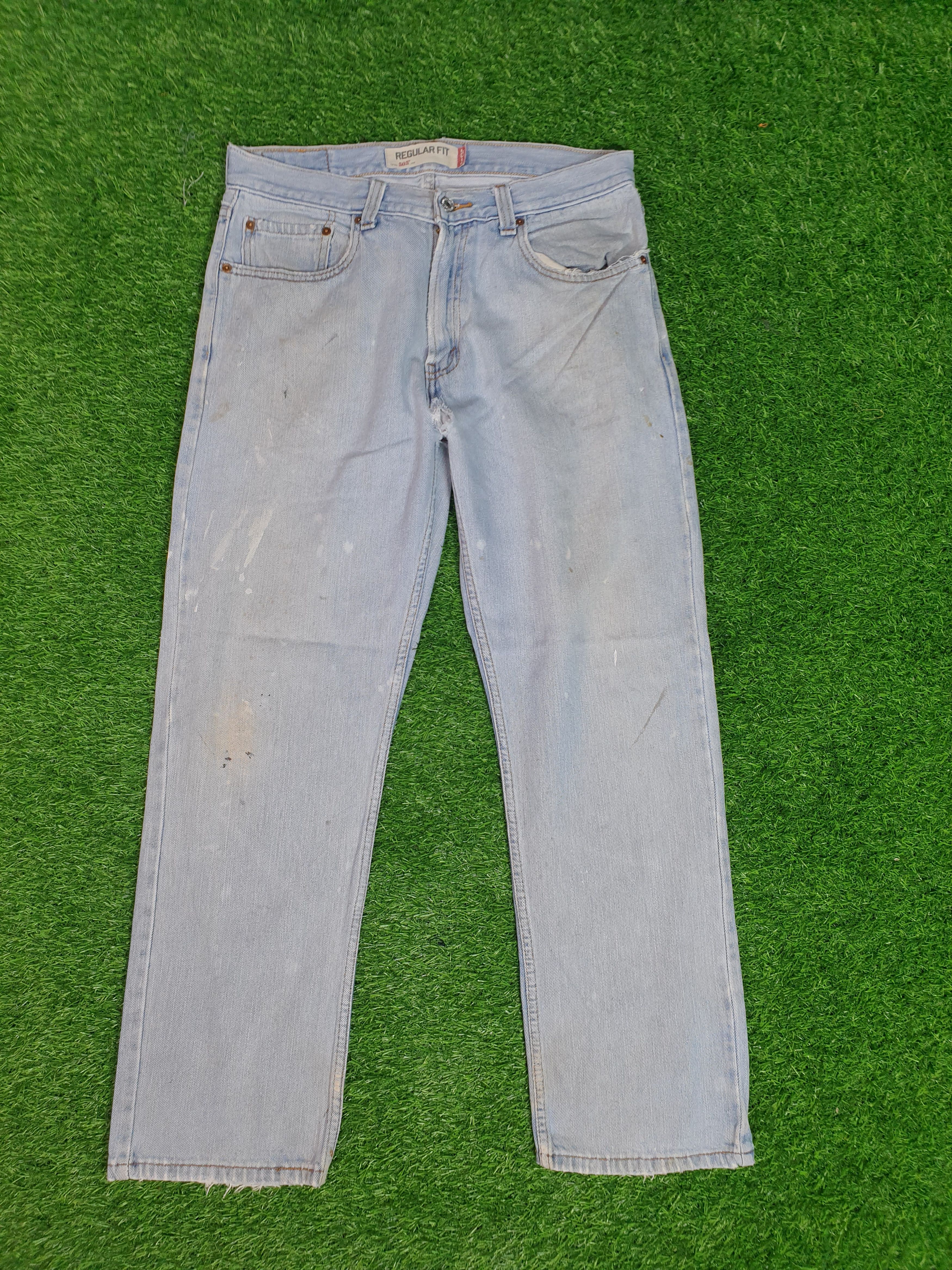 image of Distressed Denim x Levis Vintage Clothing Levis 505 Sun Faded Distressed Size 33X29 Jeans L0128 in 