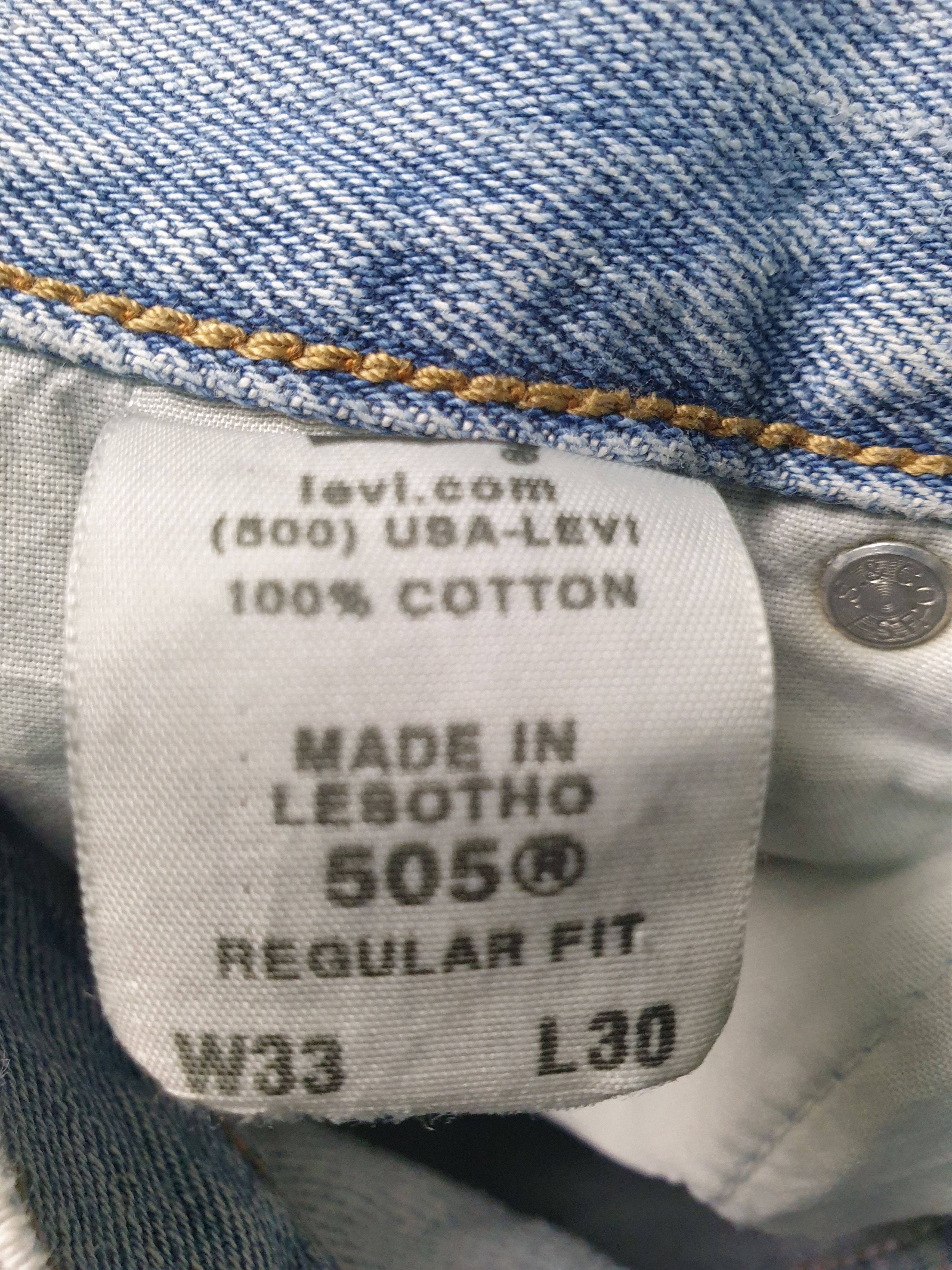 Levi's Vintage Clothing LEVIS 505 Sun Faded Distressed Size 33X29 Jeans L0128 Size US 33 - 11 Thumbnail