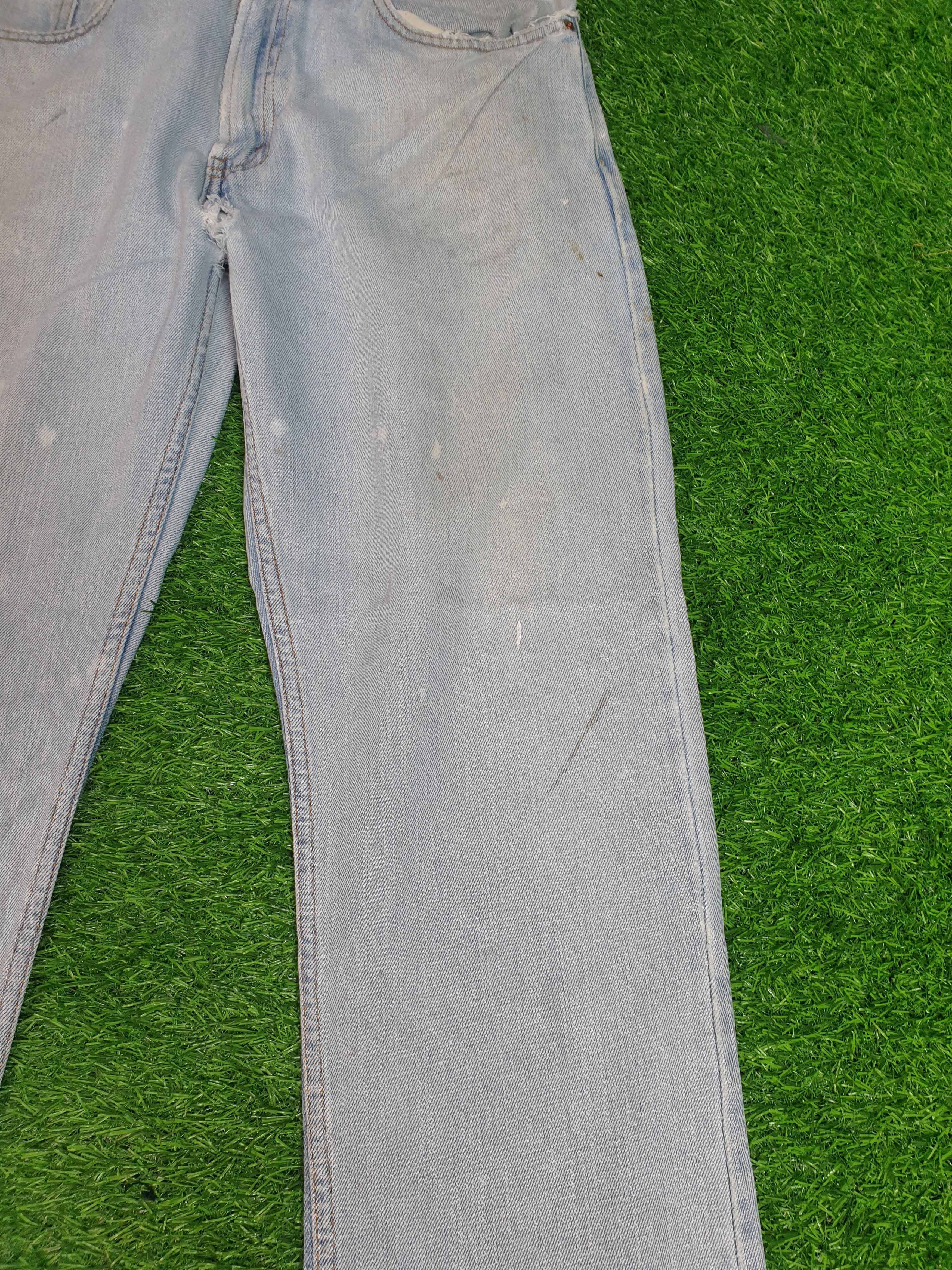 Levi's Vintage Clothing LEVIS 505 Sun Faded Distressed Size 33X29 Jeans L0128 Size US 33 - 4 Thumbnail