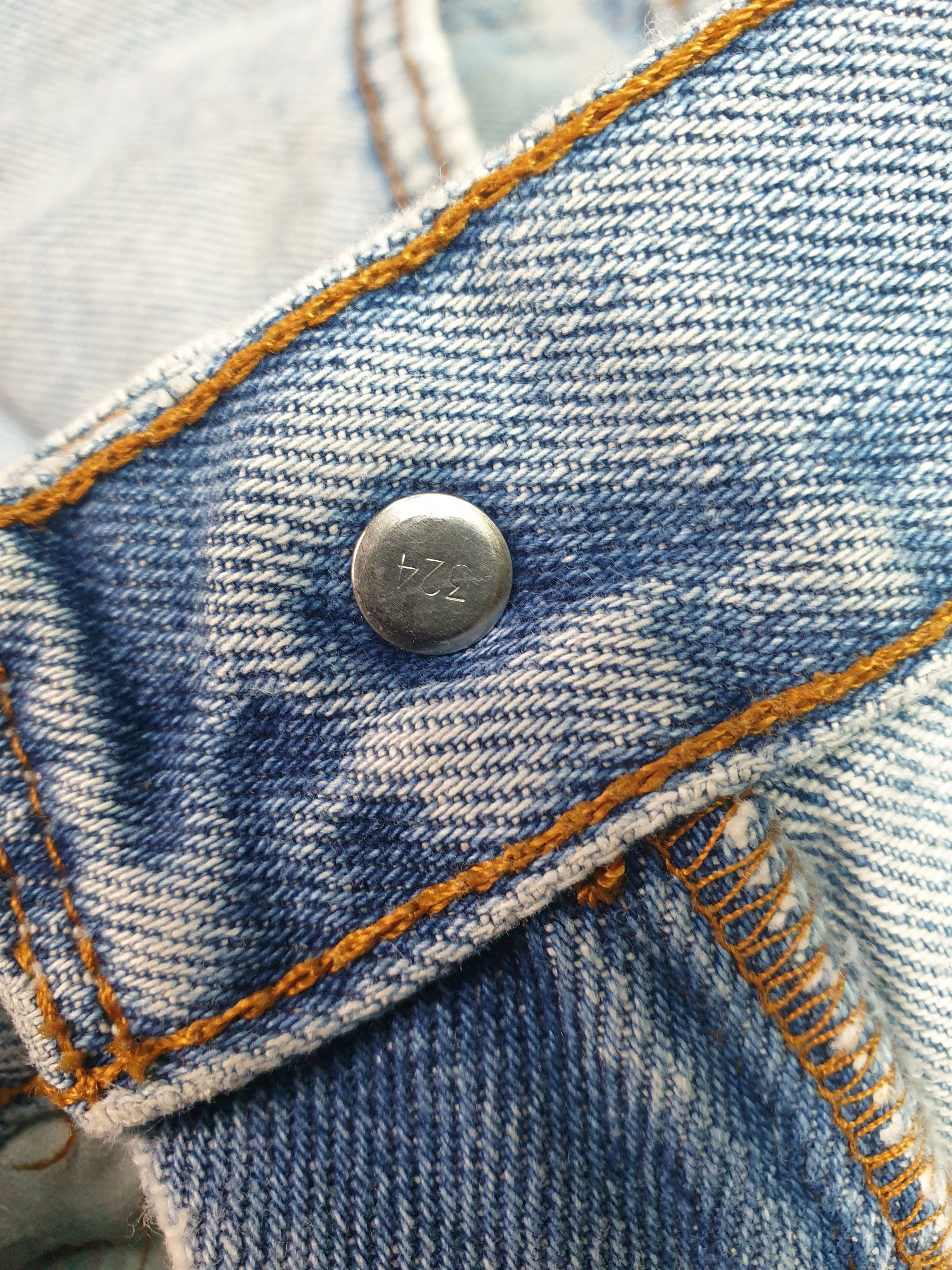 Levi's Vintage LEVIS 550 Faded Distressed Size 31X29 Jeans L0133 Size US 31 - 12 Thumbnail