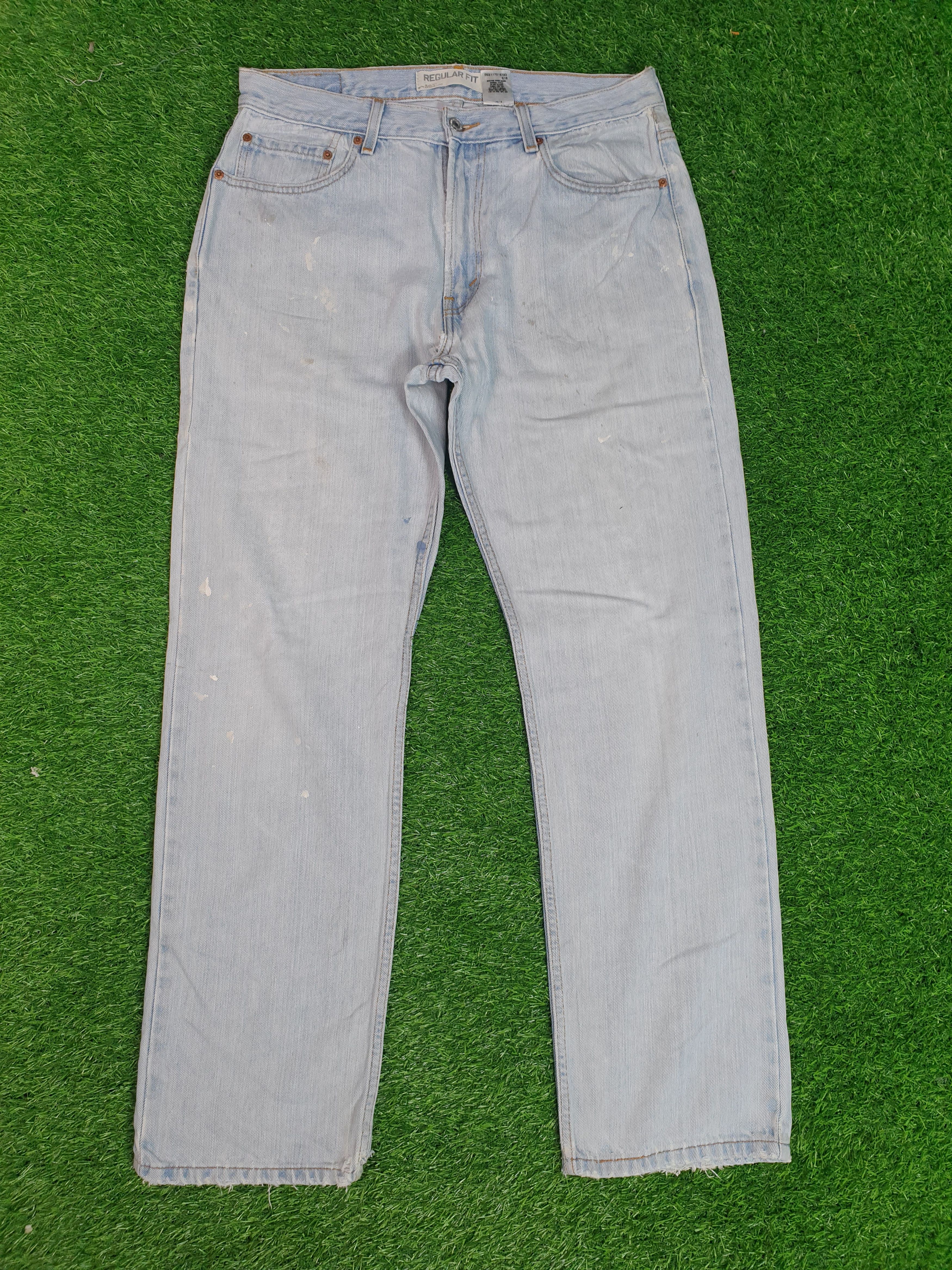 Levi's Vintage Clothing Vintage LEVIS 505 Faded Paint Effect Stain 34X31.5 L0118 Size US 34 / EU 50 - 1 Thumbnail