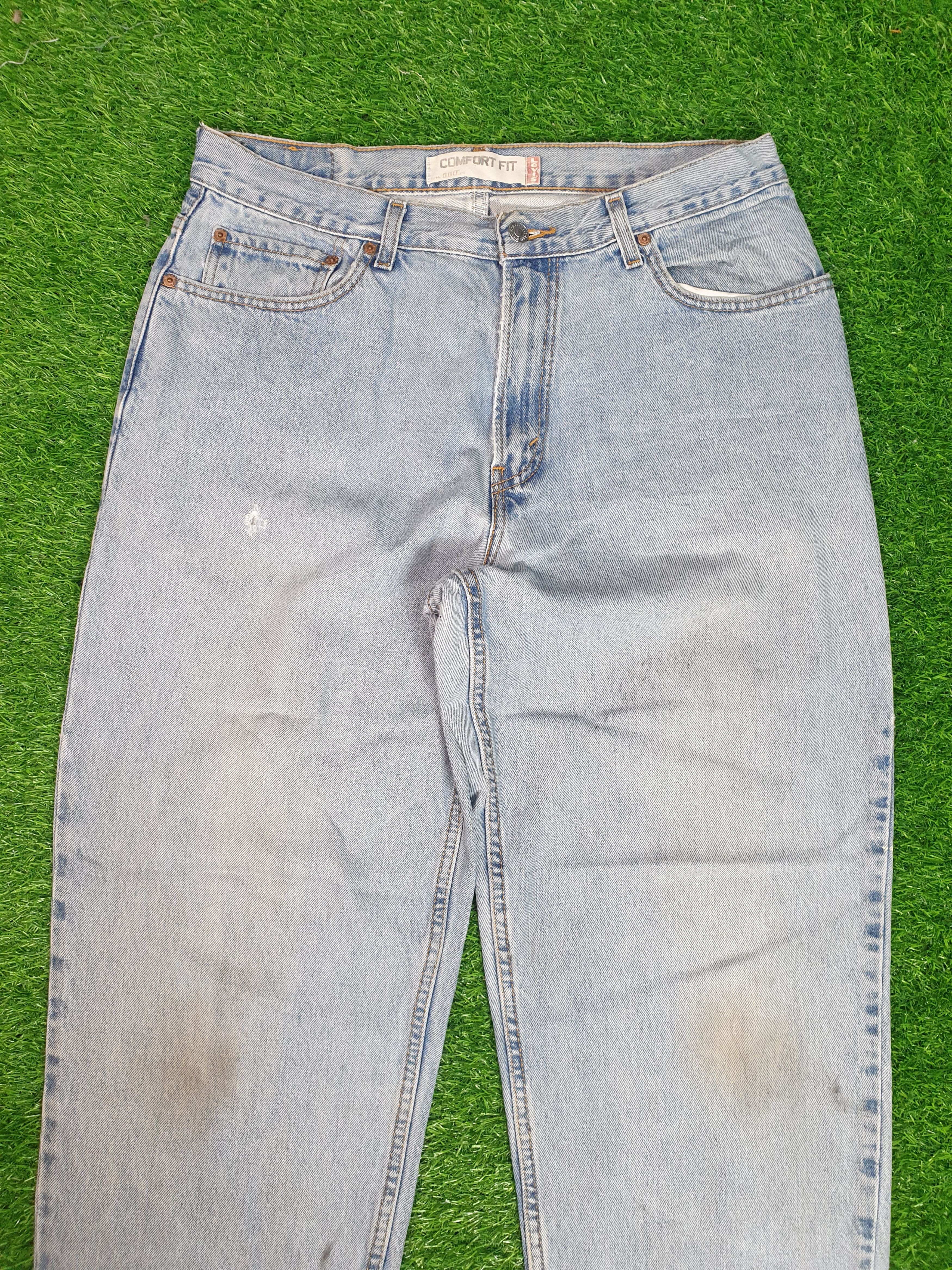 Levi's Vintage Clothing Vintage LEVIS 560 Faded Distressed Size 34X31 Jeans L0121 Size US 34 / EU 50 - 5 Thumbnail