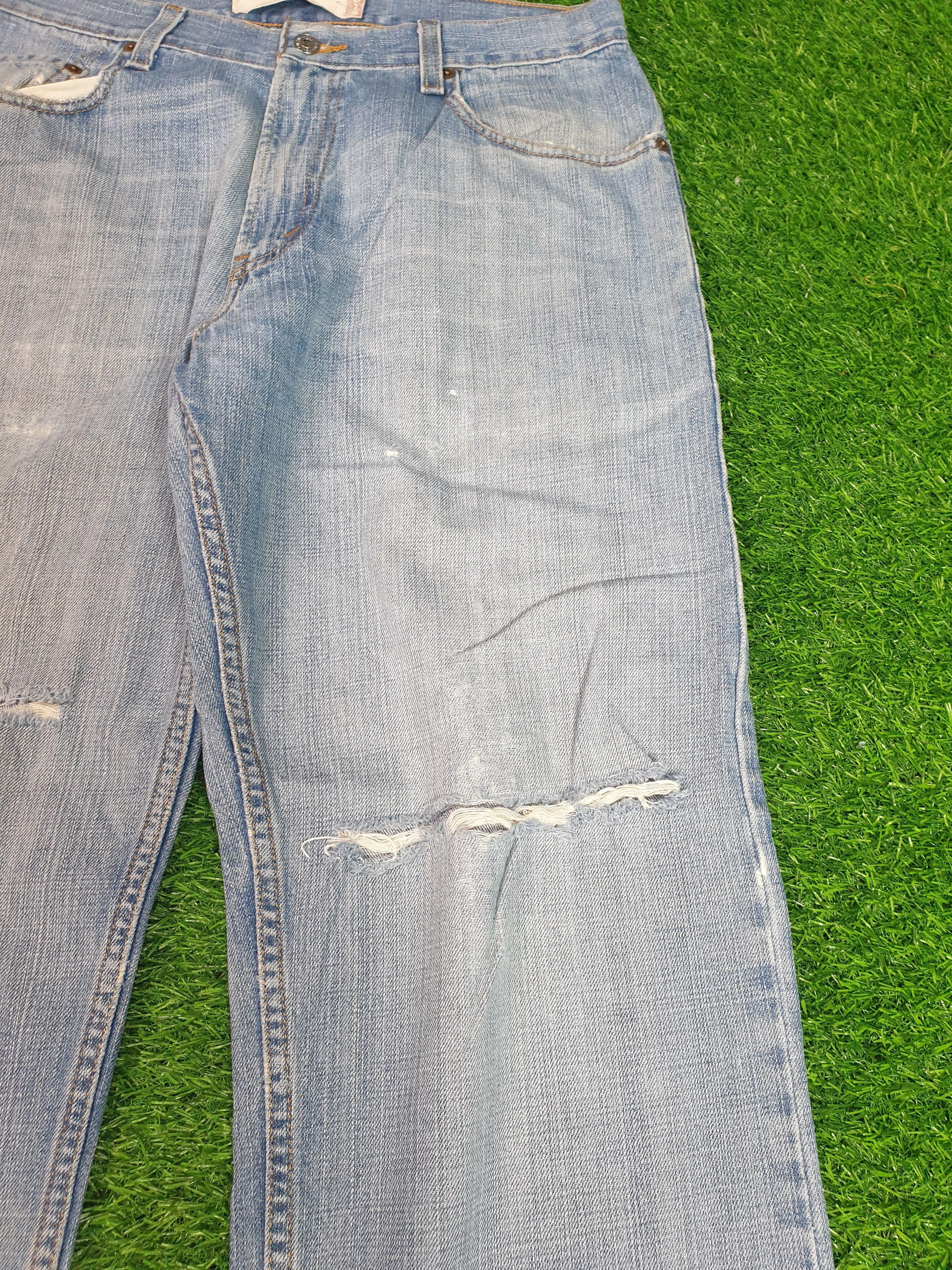 Levi's Vintage Clothing LEVIS 569 Sun Faded Distressed Size 32X31 Jeans L0122 Size US 32 / EU 48 - 4 Thumbnail