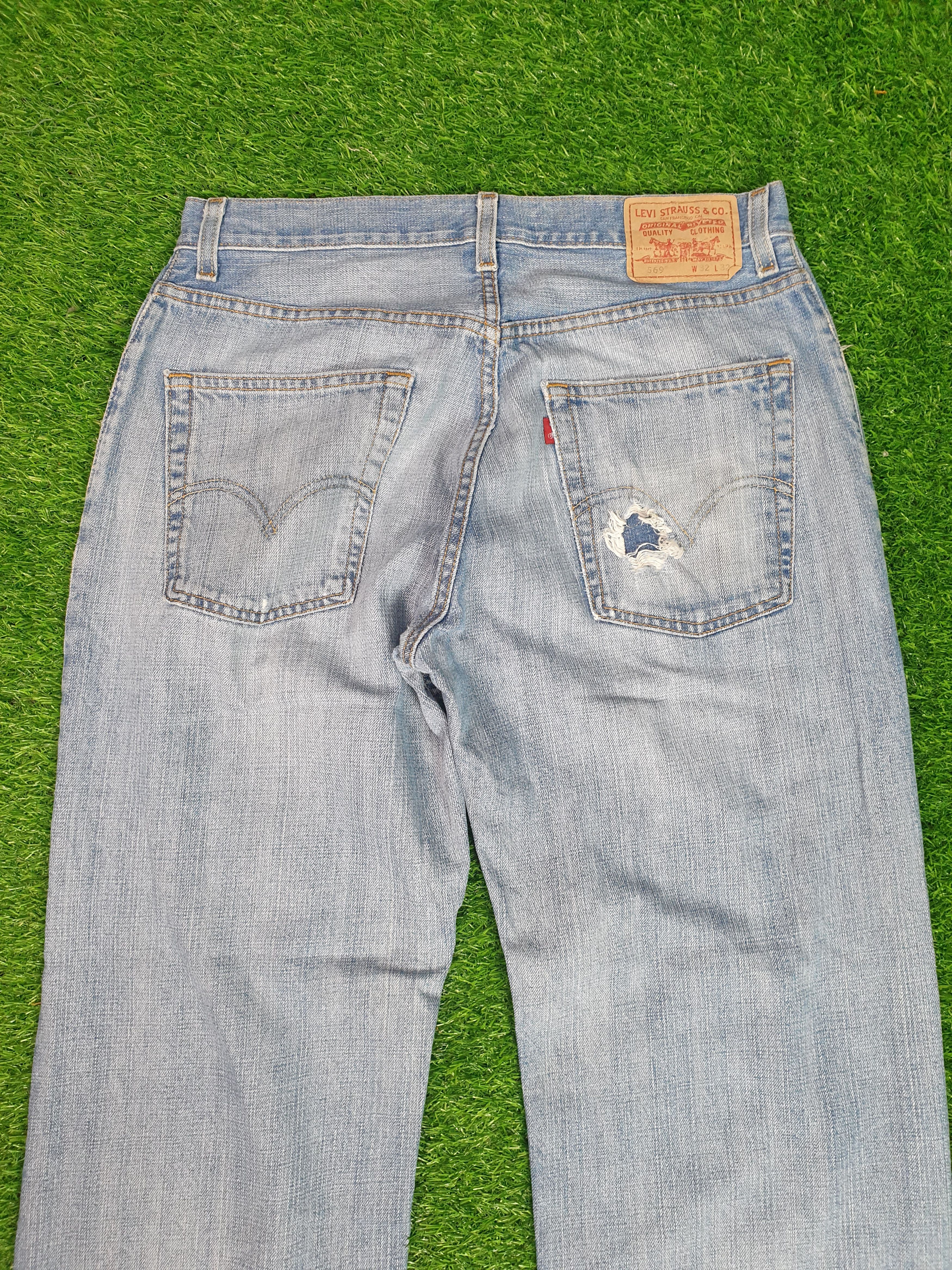 Levi's Vintage Clothing LEVIS 569 Sun Faded Distressed Size 32X31 Jeans L0122 Size US 32 / EU 48 - 8 Thumbnail