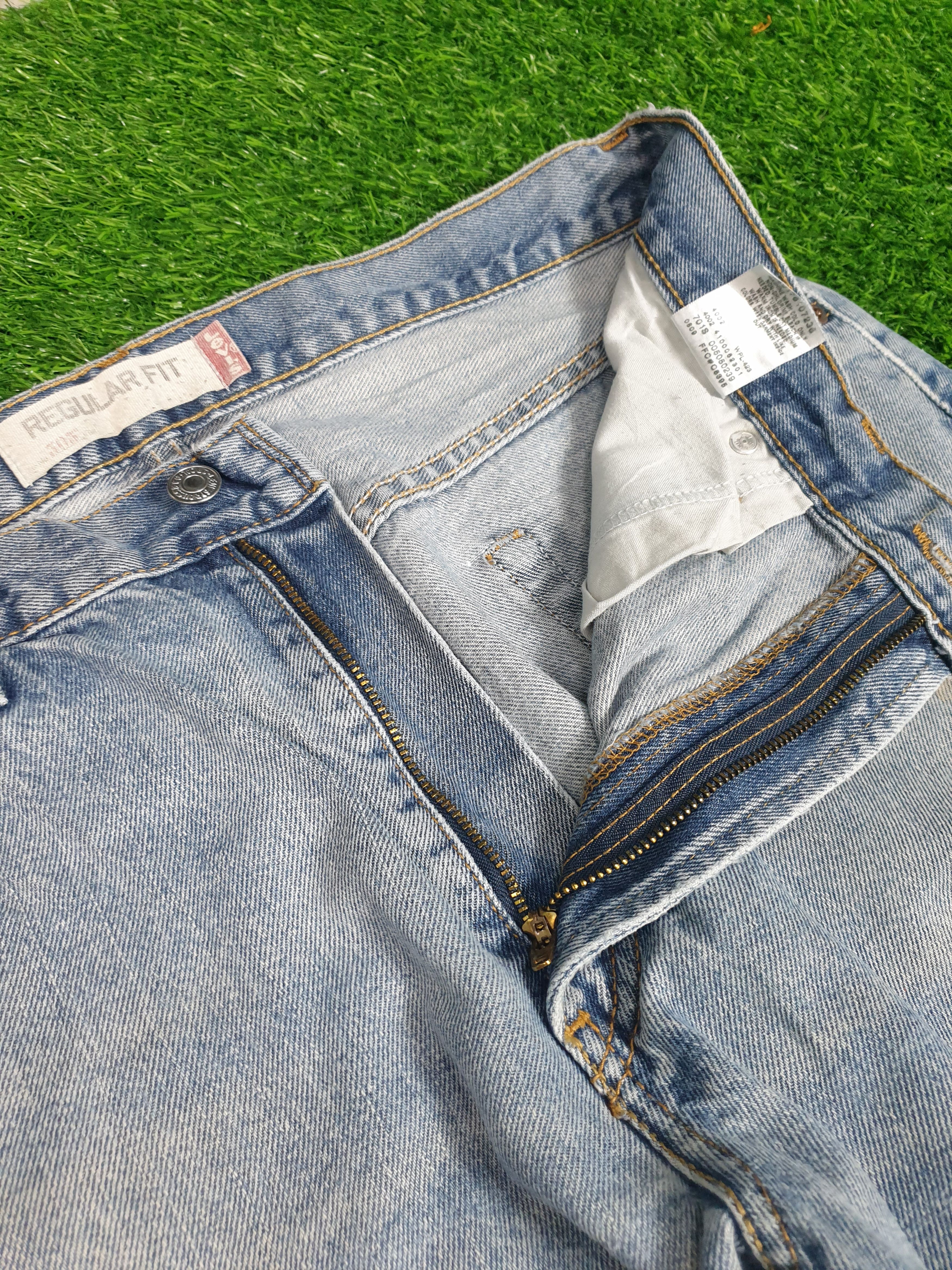 Levi's LEVIS 505 Light Wash Faded Distressed 34X32 Jeans L0123 Size US 34 / EU 50 - 6 Thumbnail