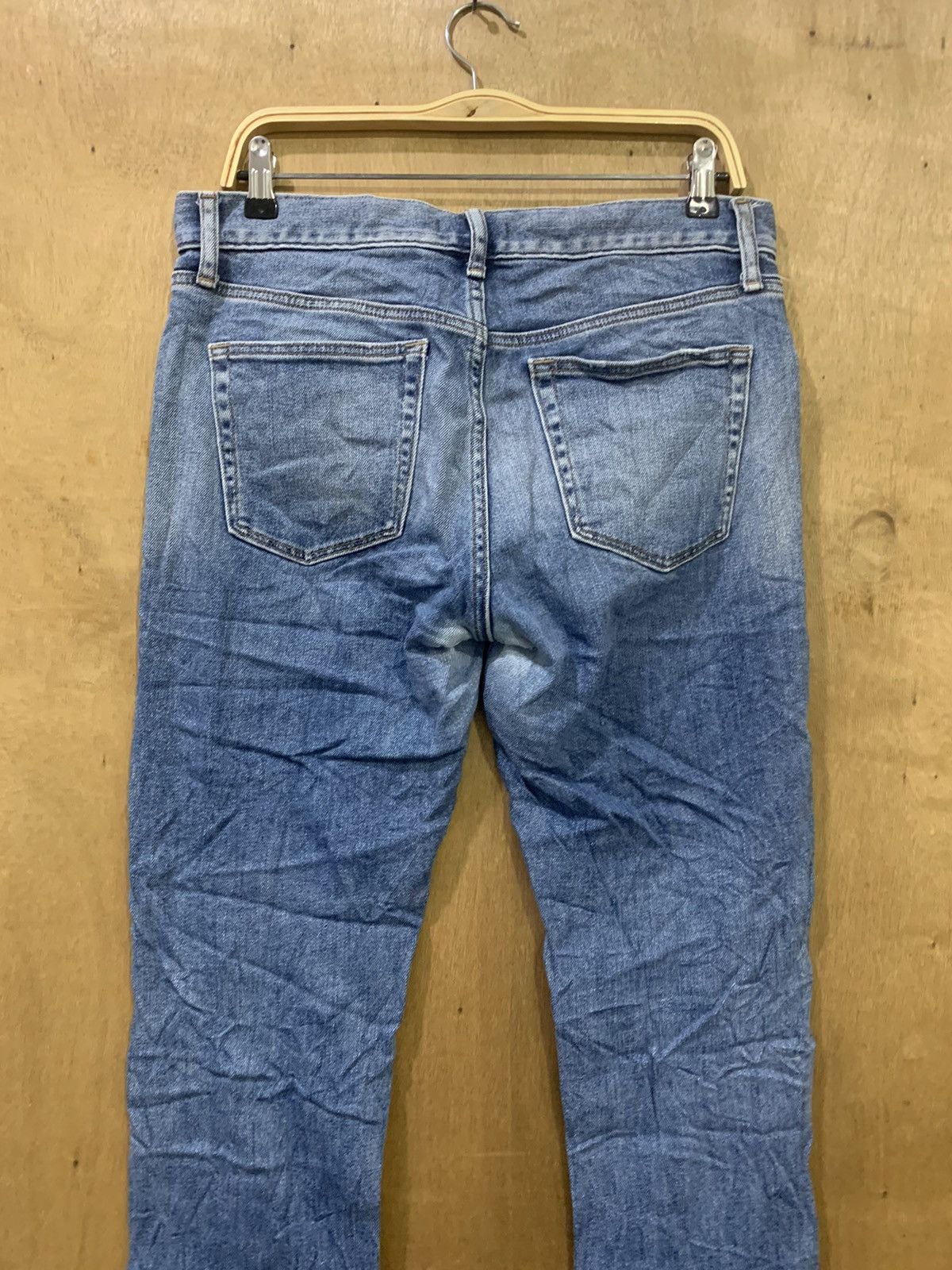 Japanese Brand × Undercover × Uniqlo UNIQLO UNDERCOVER INSPIRED STONEWASH DISTRESSED DENIM JEANS Size US 33 - 12 Thumbnail