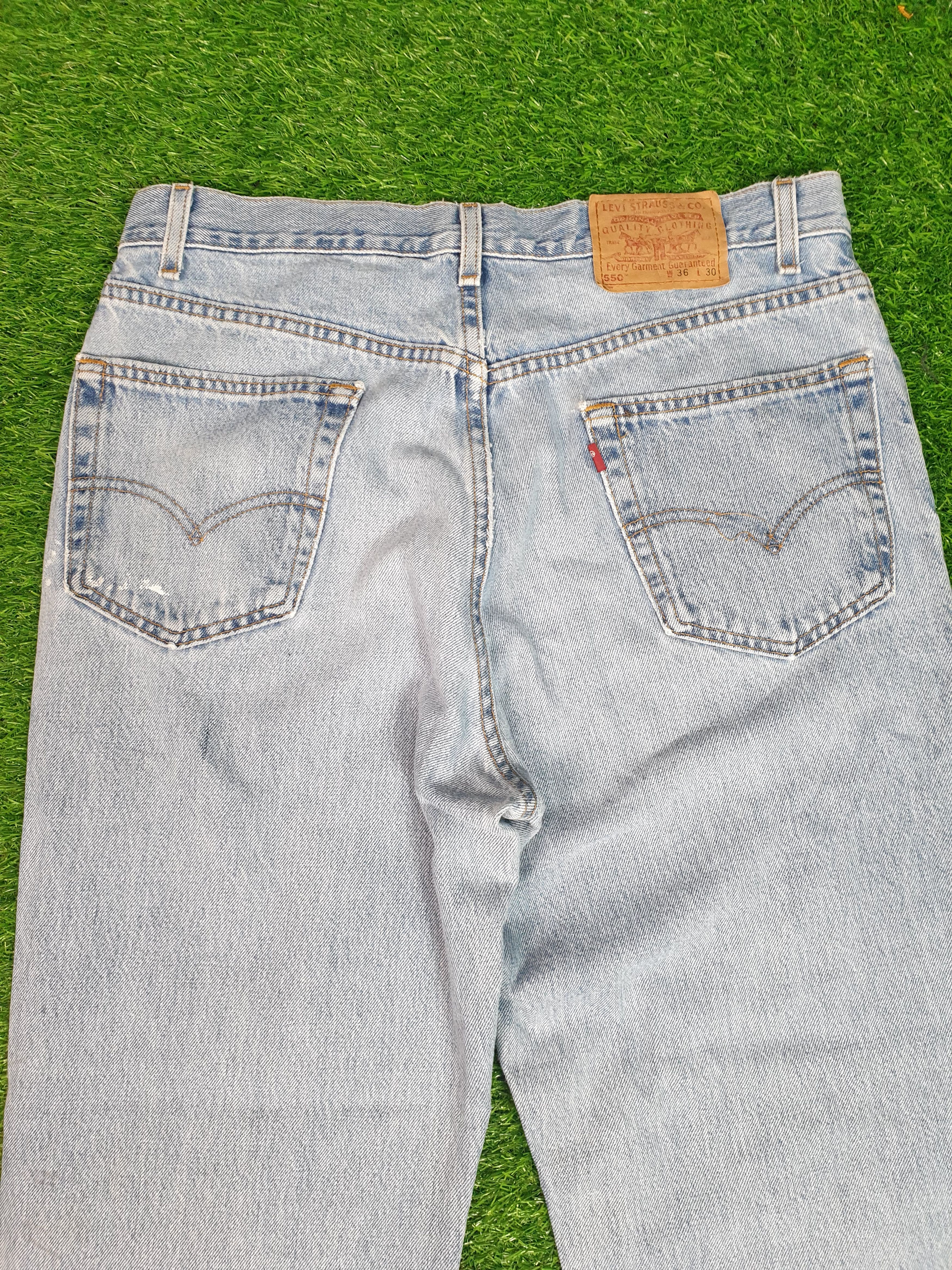 Levi's Vintage 90's LEVIS 550 Light Wash Faded 36X30 Jeans L0132 Size US 36 / EU 52 - 9 Thumbnail