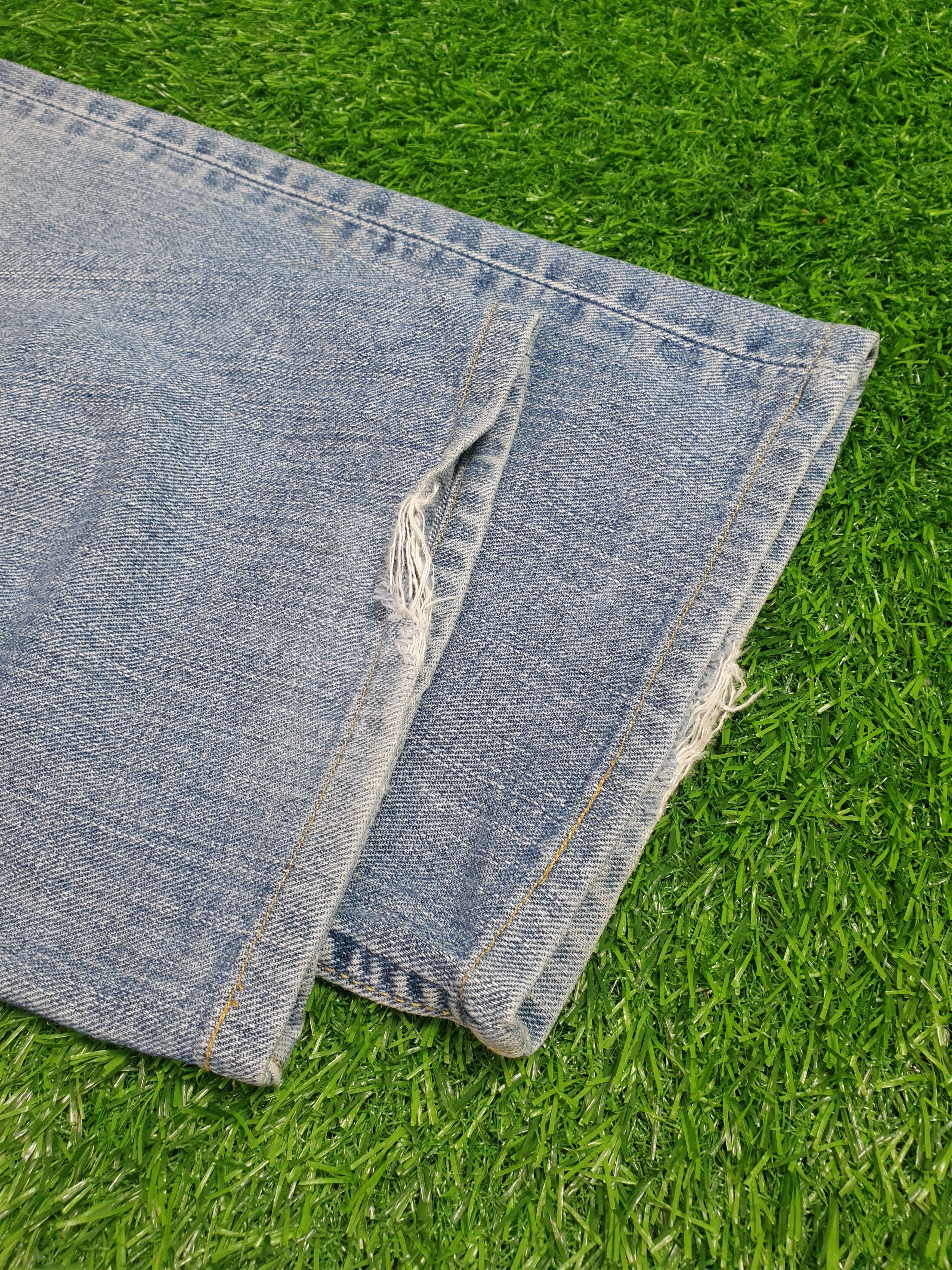 Levi's LEVIS 533 Sun Faded Distressed Size 33X31 Jeans L0119 Size US 33 - 8 Thumbnail