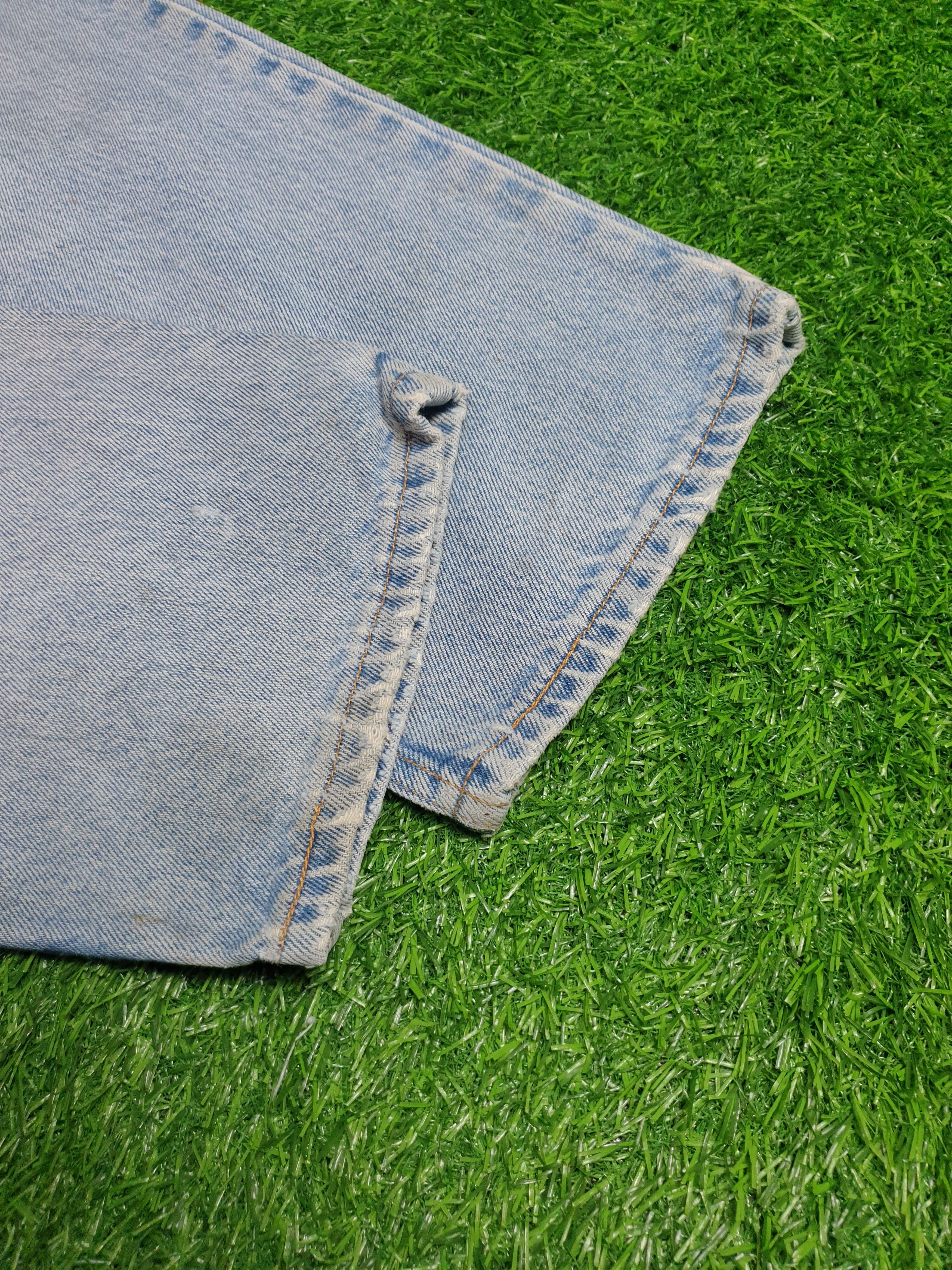 Levi's Vintage LEVIS 550 Light Wash Faded Size 33X33.5 Jeans L0156 Size US 33 - 7 Thumbnail