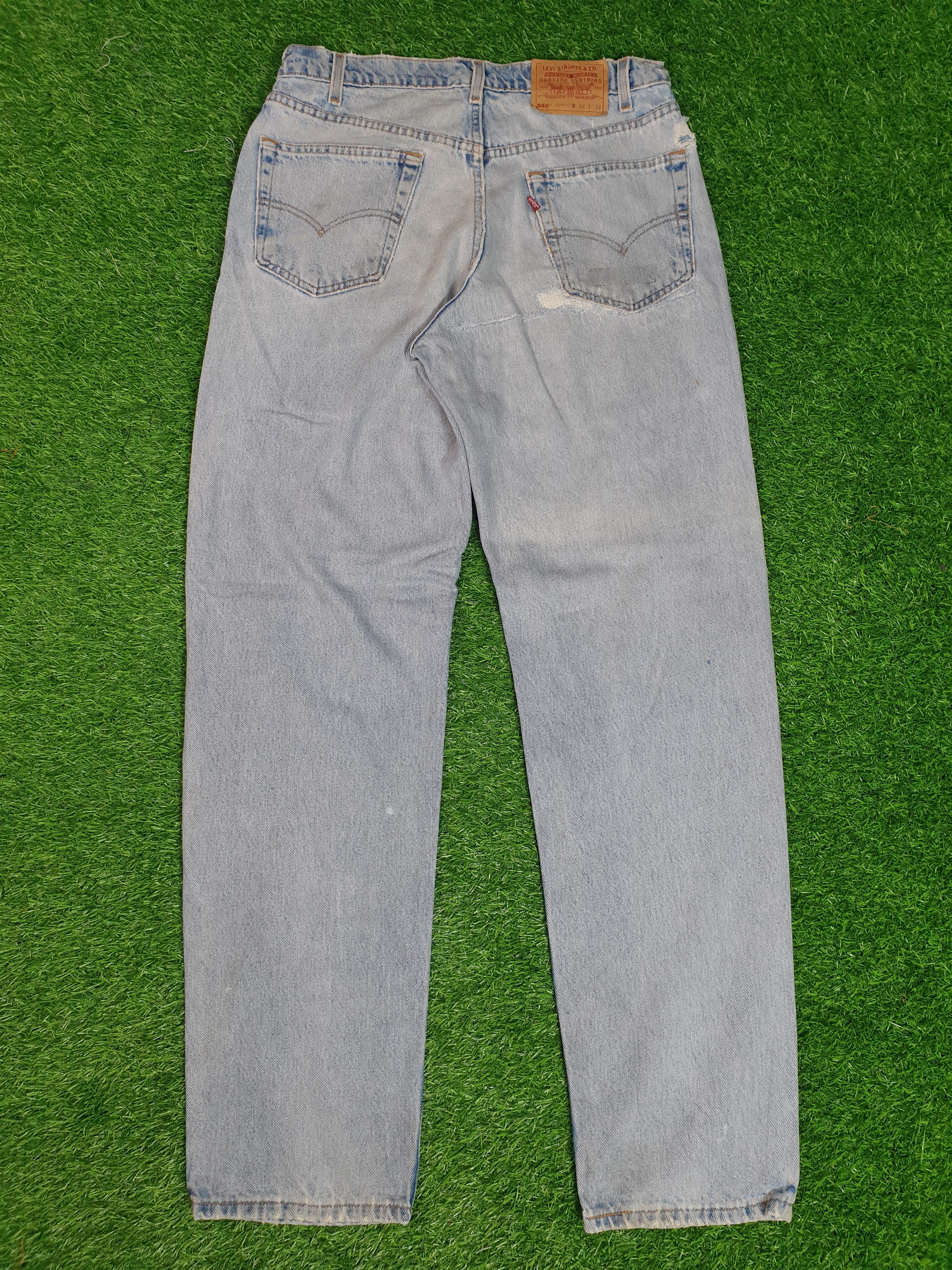 Levi's Vintage LEVIS 550 Light Wash Faded Size 33X33.5 Jeans L0156 Size US 33 - 2 Thumbnail