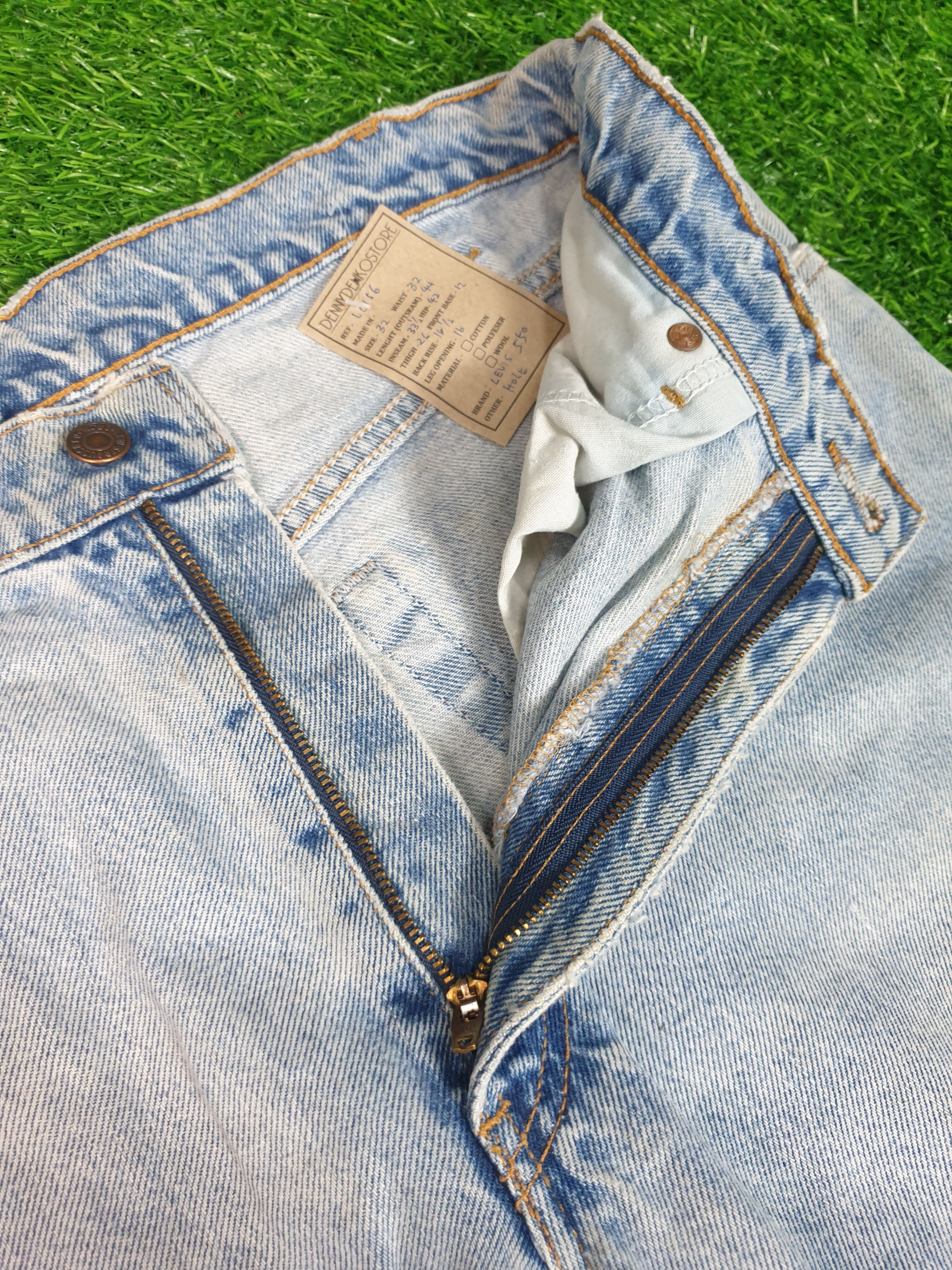 Levi's Vintage LEVIS 550 Light Wash Faded Size 33X33.5 Jeans L0156 Size US 33 - 8 Thumbnail