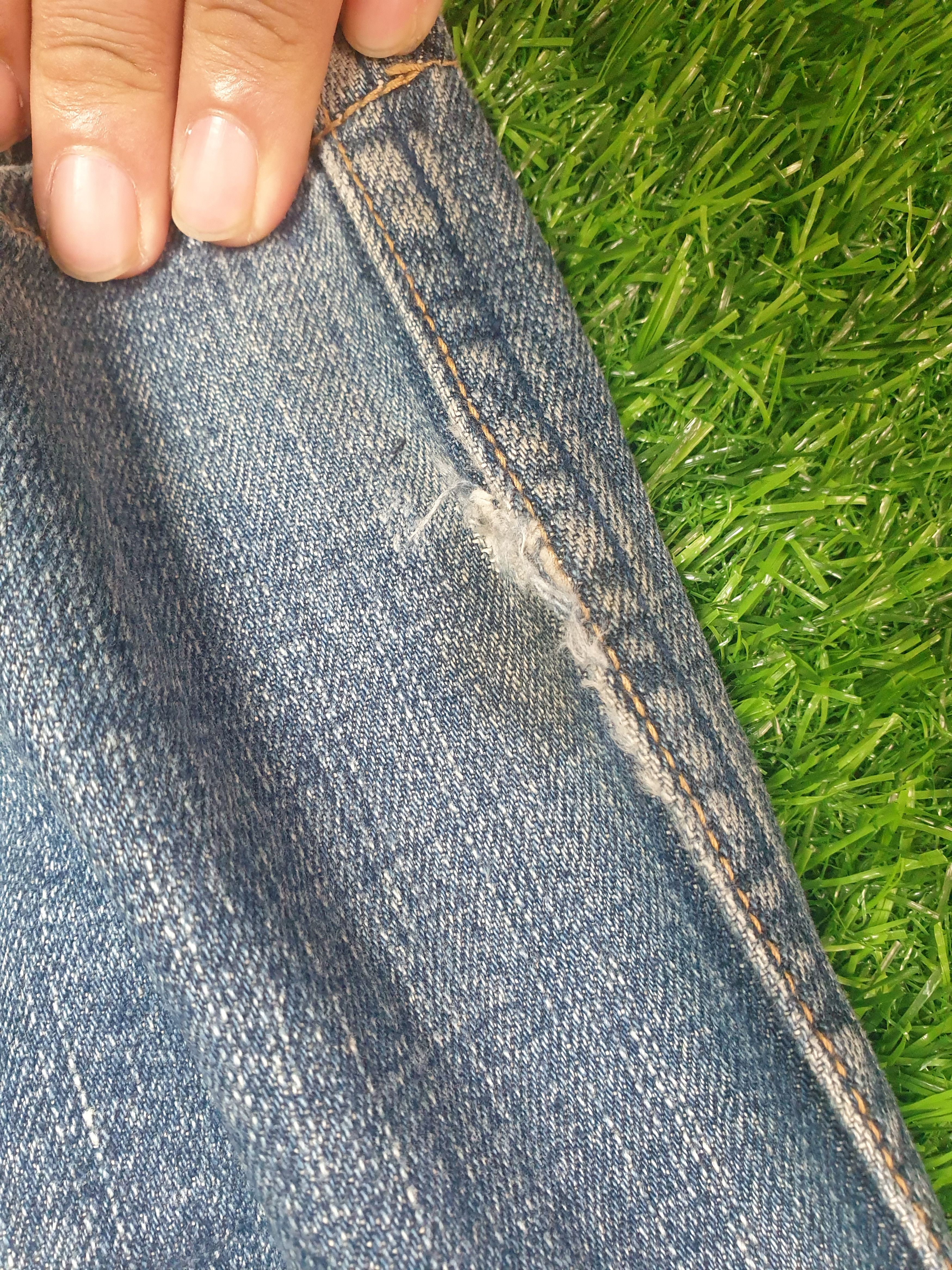 Levi's Vintage Clothing Vintage LEVIS Faded Distressed Size 32X33 Jeans L0186 Size US 32 / EU 48 - 11 Thumbnail