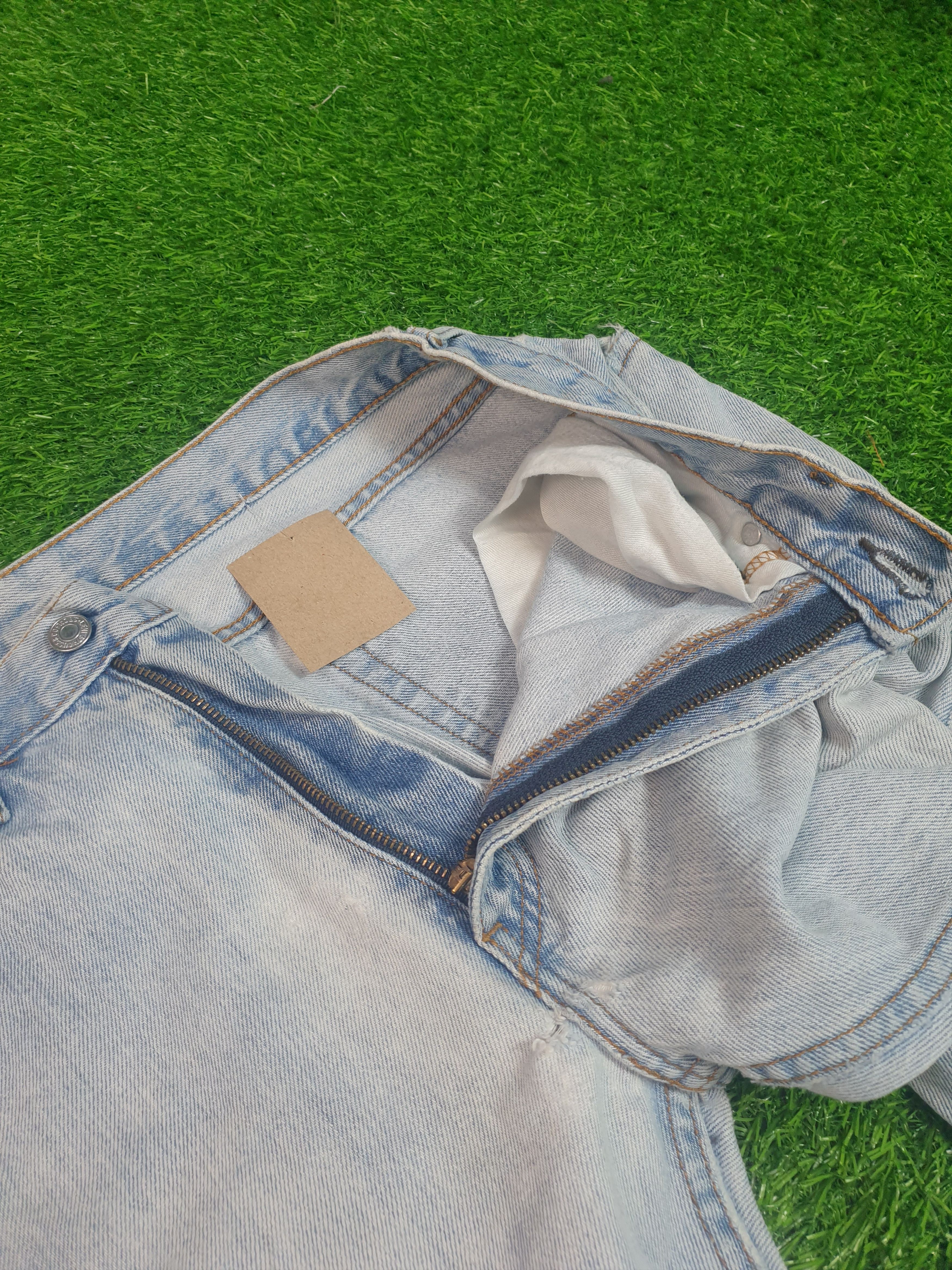 Levi's LEVIS 505 Light Wash Distressed Size 34X32 Jeans L0185 Size US 34 / EU 50 - 10 Thumbnail