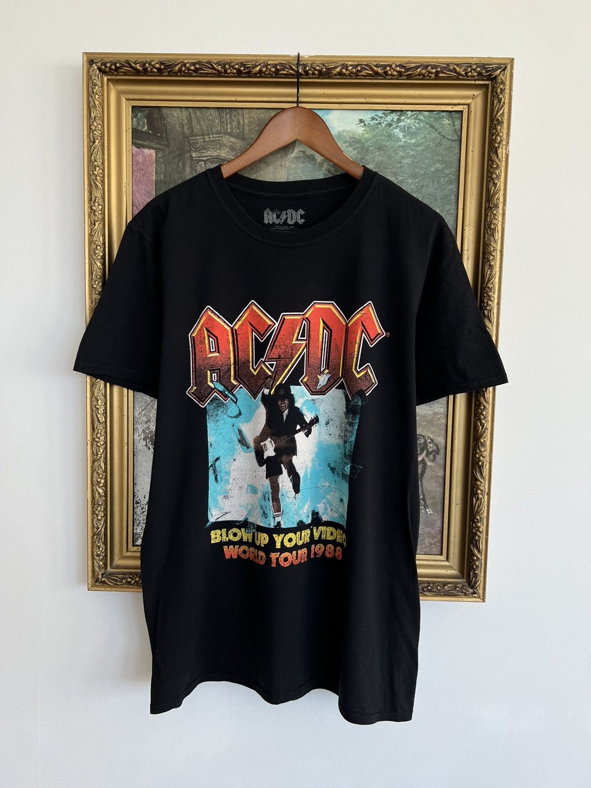 Band Tees Vintage 2020 AC/DC Blow Up Your Video Black Tee (Pink Floyd) Size US L / EU 52-54 / 3 - 2 Thumbnail