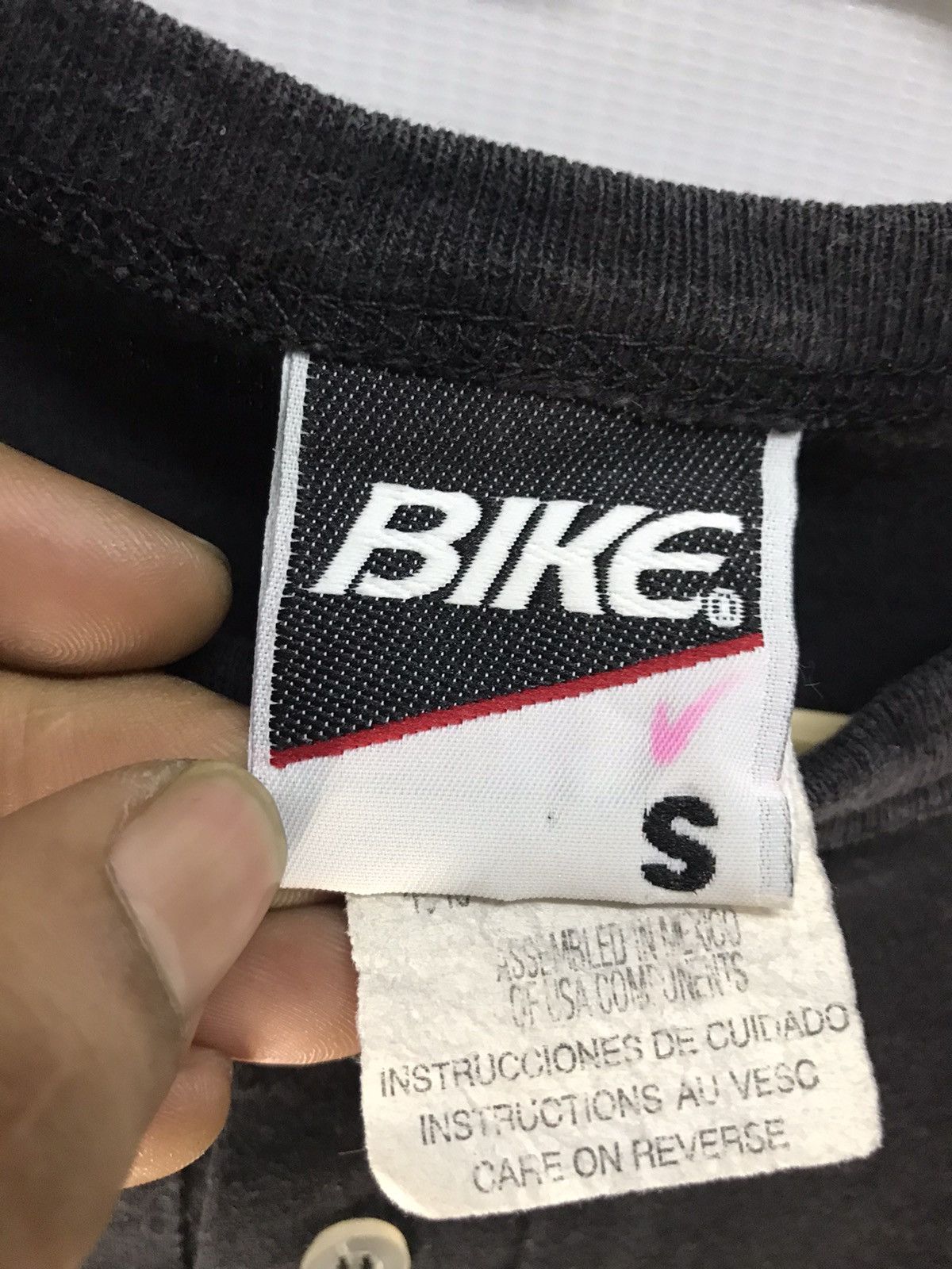 Vintage Vintage Bike tshirt two buttom Size US S / EU 44-46 / 1 - 4 Thumbnail