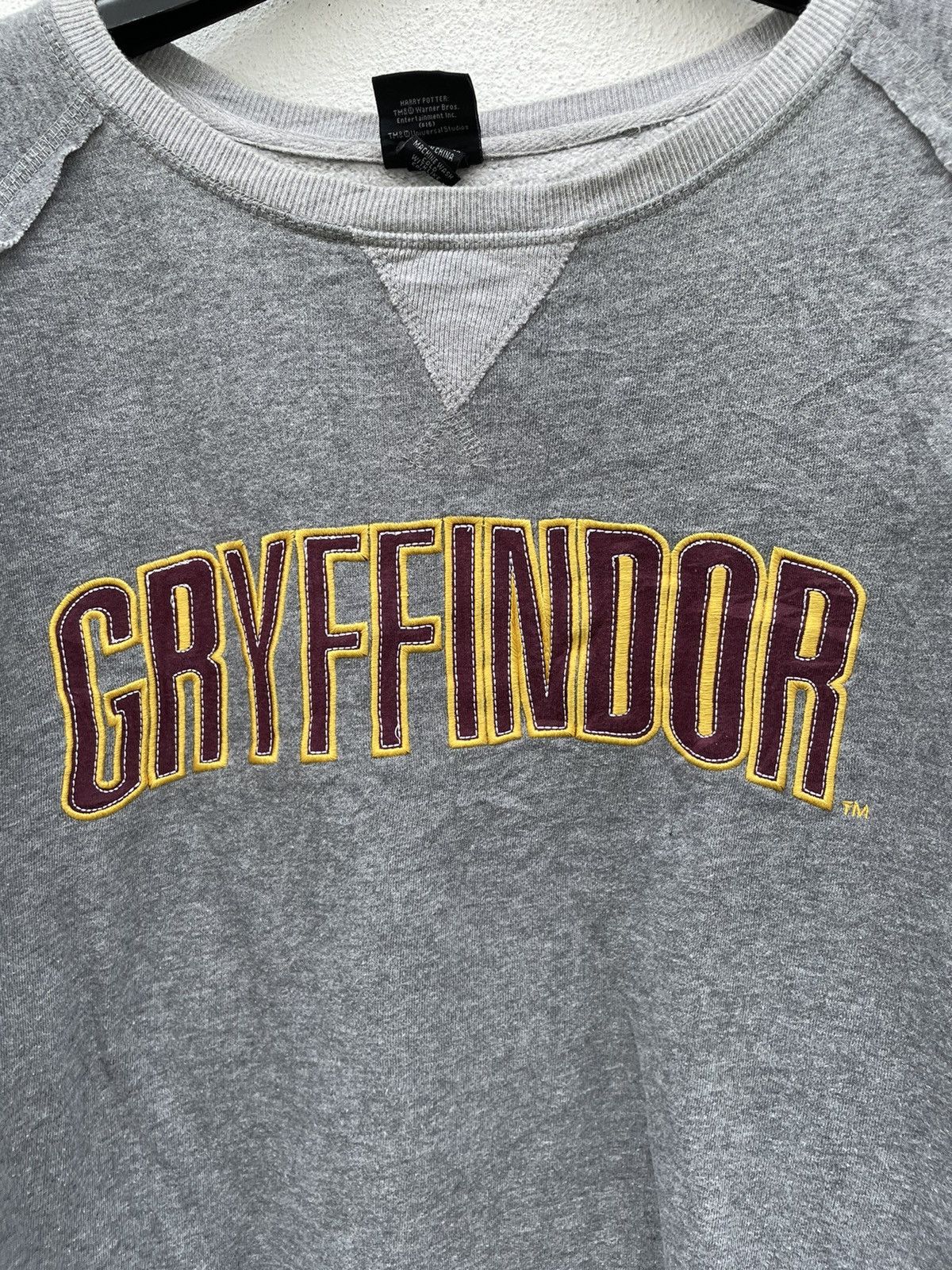 Universal Studios Harry Potter Gryffindor Pullover Sweatshirt Size US L / EU 52-54 / 3 - 5 Thumbnail