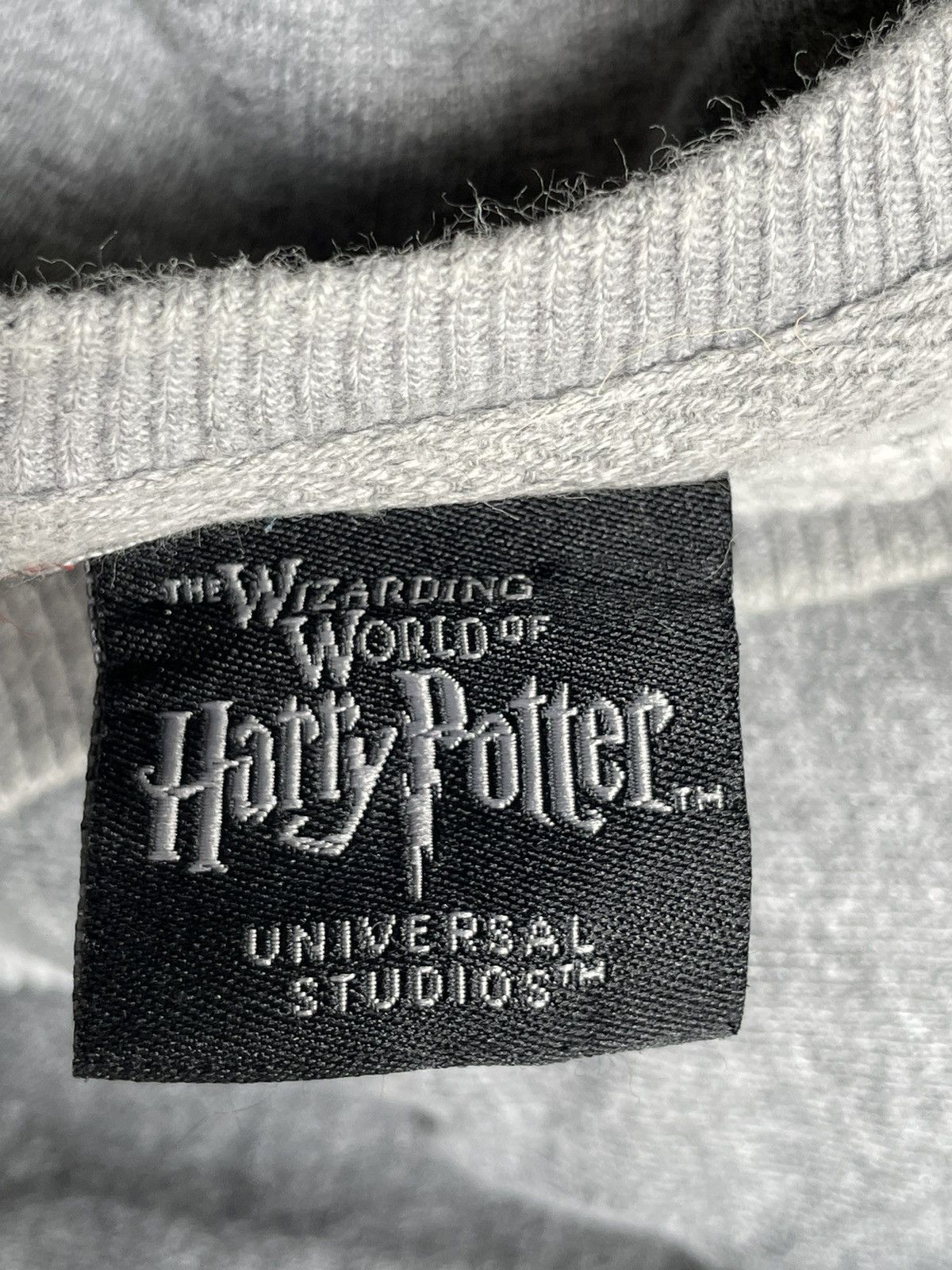 Universal Studios Harry Potter Gryffindor Pullover Sweatshirt Size US L / EU 52-54 / 3 - 8 Thumbnail