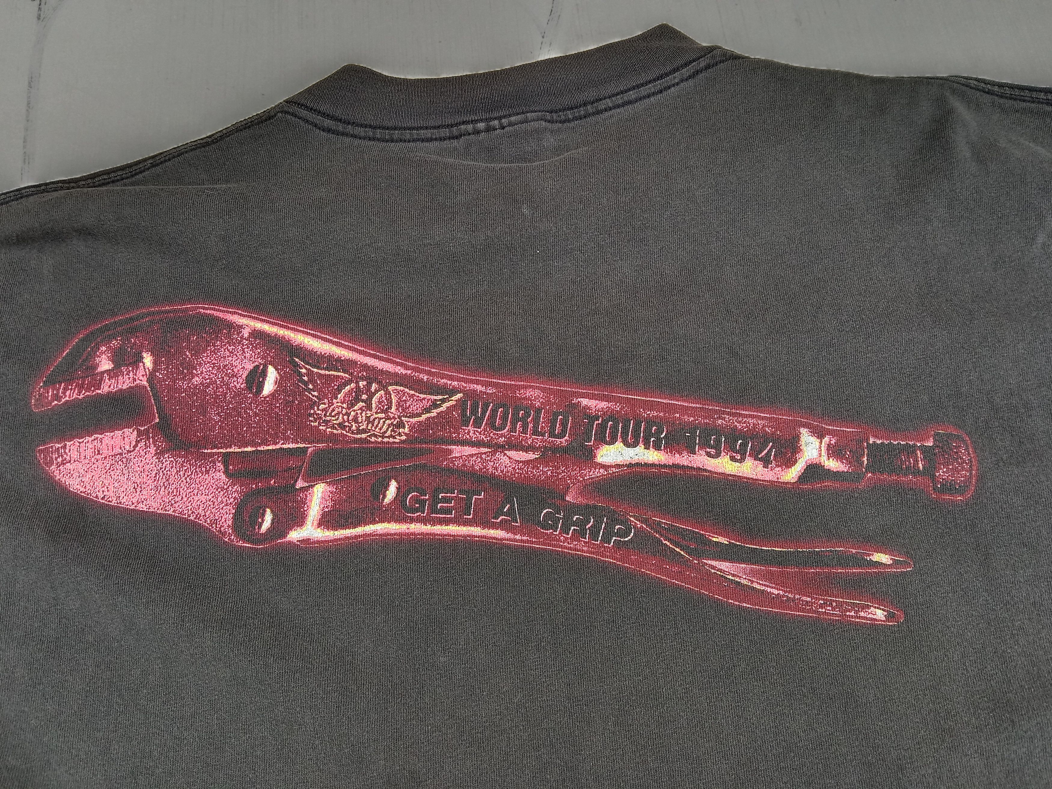 Band Tees vintage 90s aerosmith tour 94 giants tag shirt Size US XL / EU 56 / 4 - 11 Thumbnail