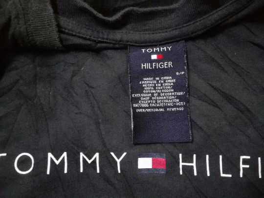 Tommy Hilfiger Tommy Hilfiger 90s T Shirt Spellout Size US S / EU 44-46 / 1 - 3 Thumbnail