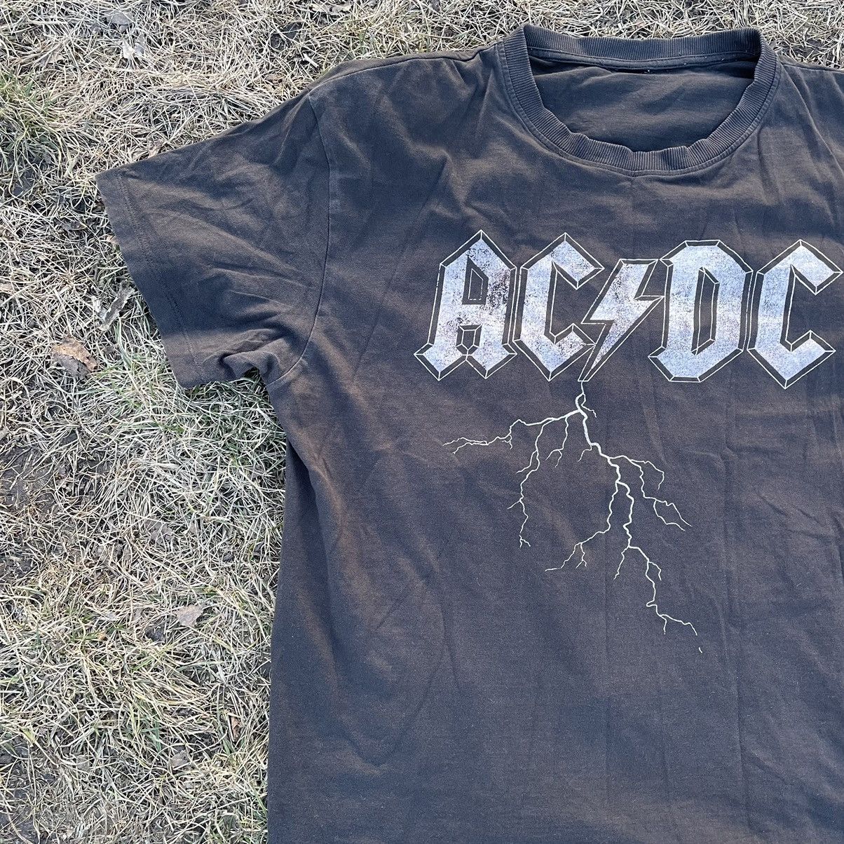 Vintage Vintage 90s AC DC Band Graphic Tee Faded Black Indie Drip M Size US M / EU 48-50 / 2 - 3 Thumbnail