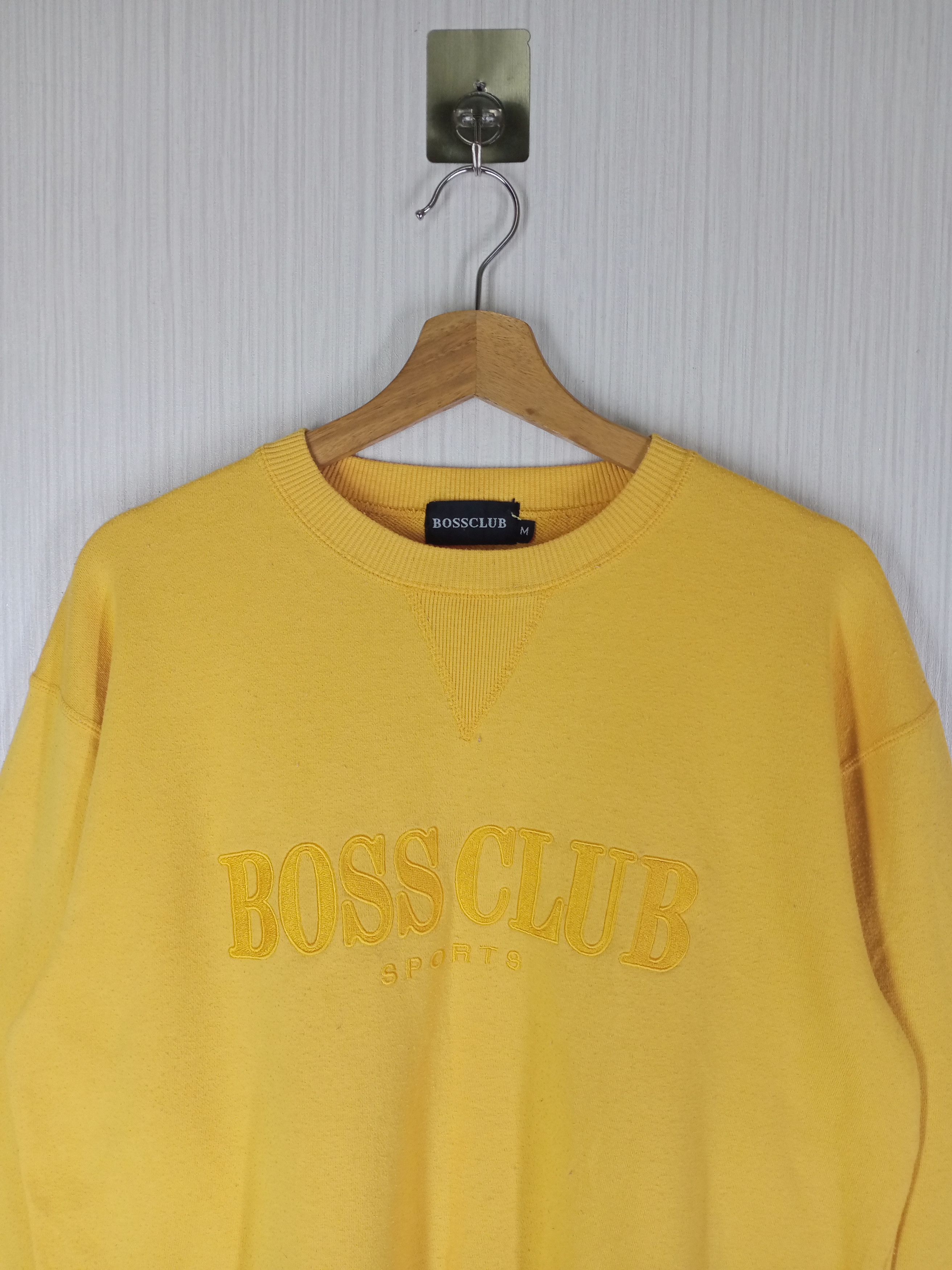 Hugo Boss Vintage Boss Club Sport Embroidery Big Logo Crewneck Size US M / EU 48-50 / 2 - 2 Thumbnail