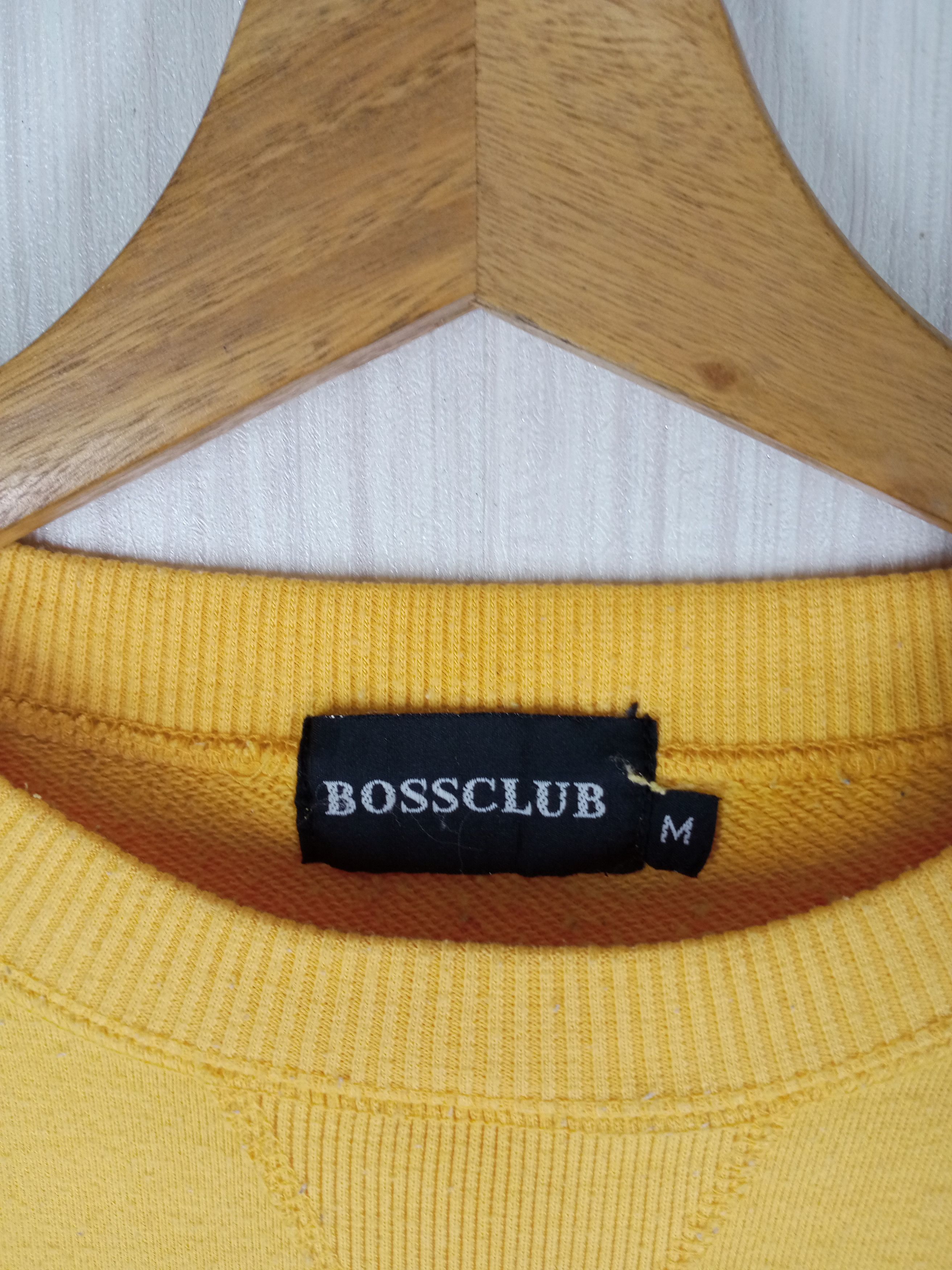 Hugo Boss Vintage Boss Club Sport Embroidery Big Logo Crewneck Size US M / EU 48-50 / 2 - 3 Thumbnail