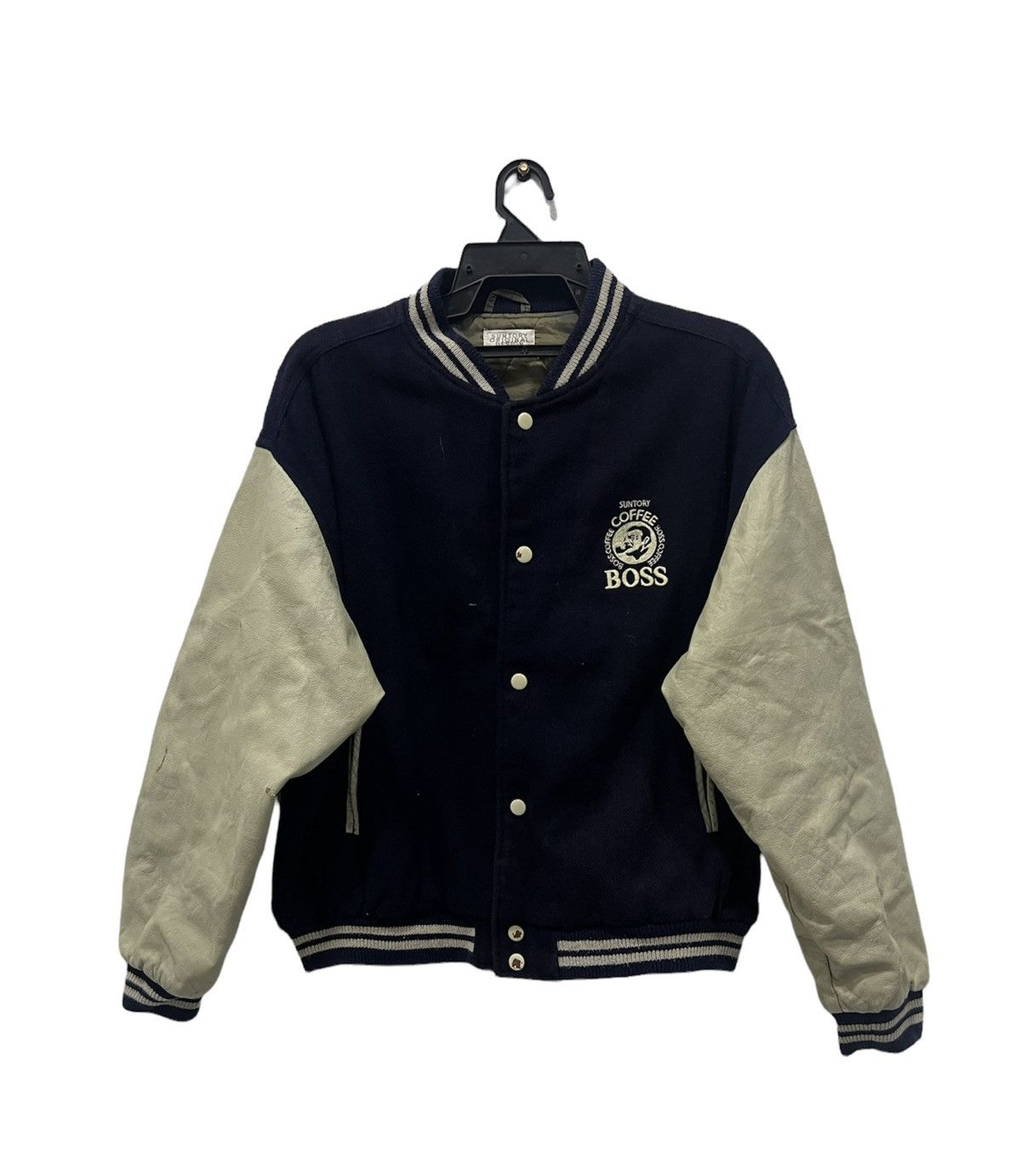 Japanese Brand × Vintage VINTAGE SUNTORY COFFE BOSS ORIGINAL DEDIGN VARSITY JACKET Size US XL / EU 56 / 4 - 2 Thumbnail