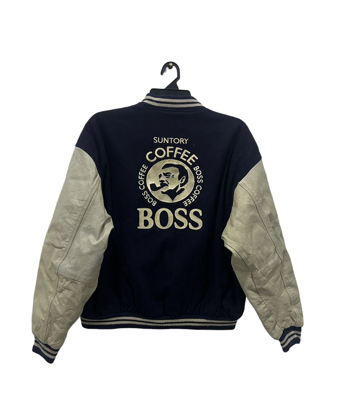 Japanese Brand × Vintage VINTAGE SUNTORY COFFE BOSS ORIGINAL DEDIGN VARSITY JACKET Size US XL / EU 56 / 4 - 1 Thumbnail
