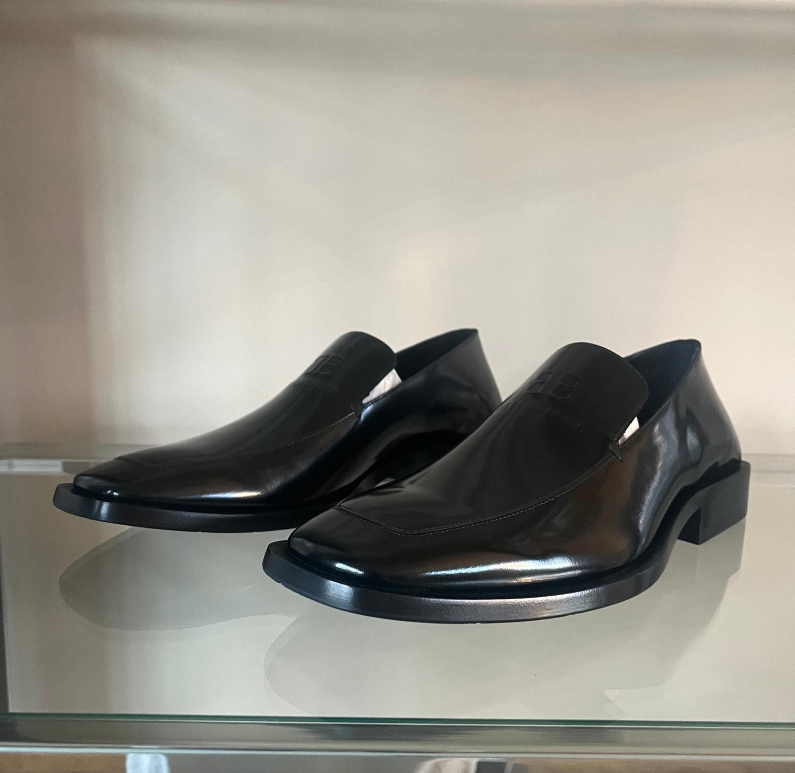 Balenciaga Coin Rim Loafer Derby Shoes in Black | Grailed