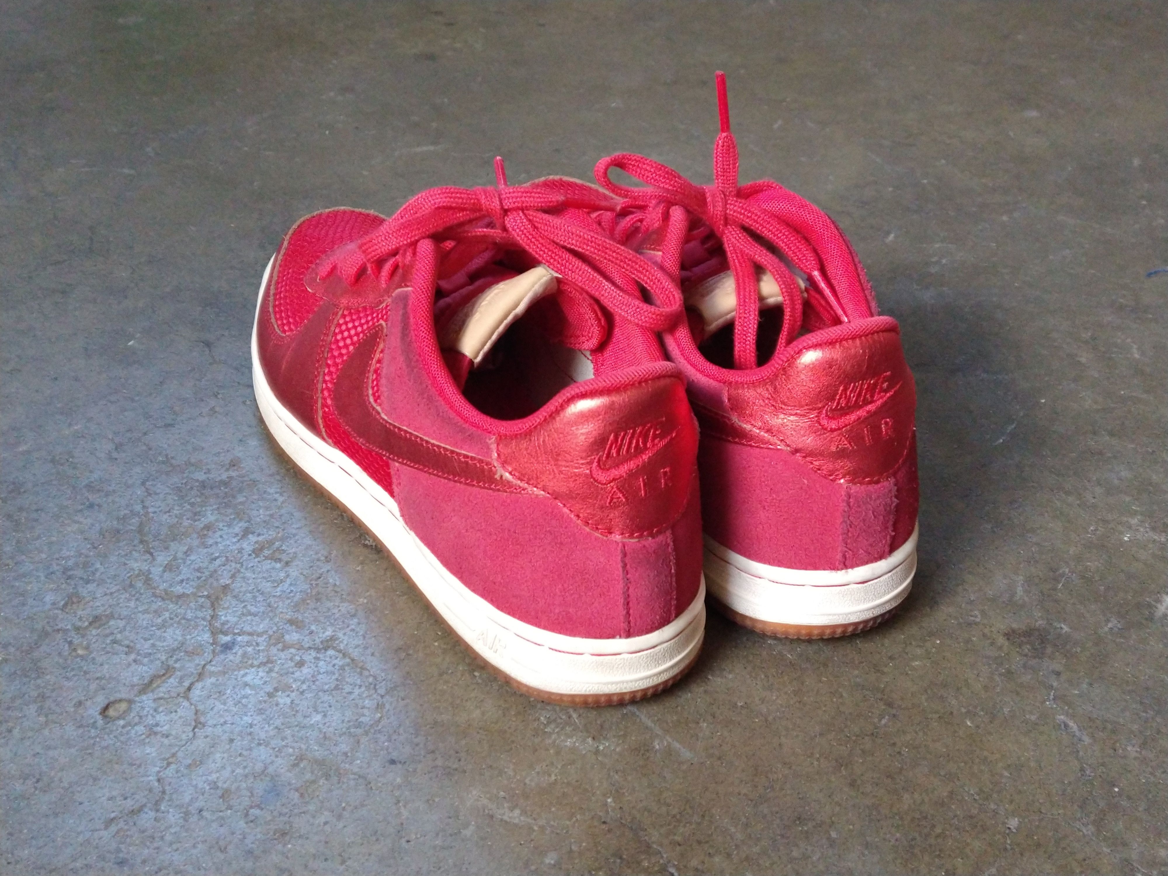 Nike Nike Air Force 1 Light Low 487643-602 Size 8 Red Suede Size US 8 / EU 41 - 15 Thumbnail