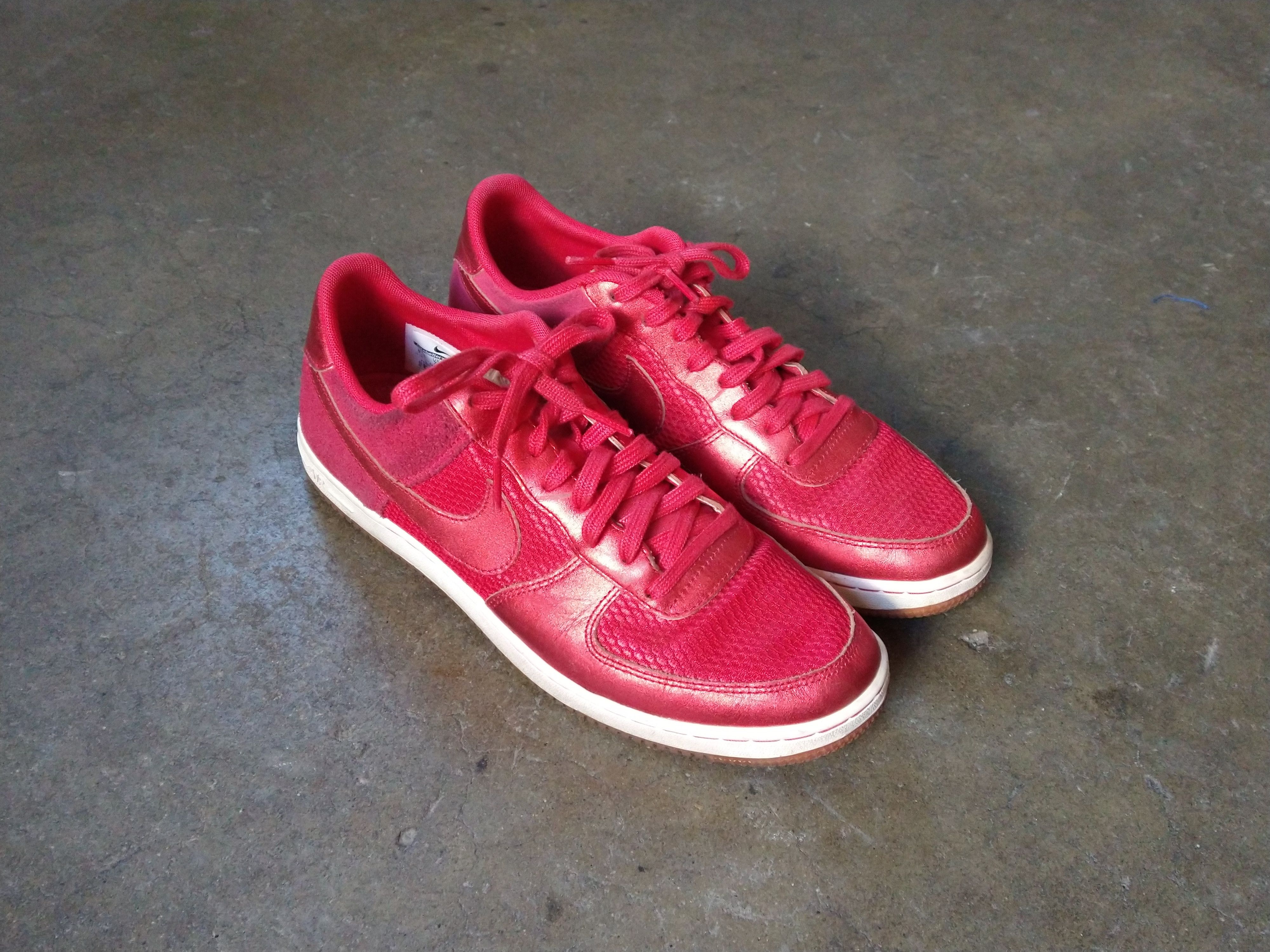 Nike Nike Air Force 1 Light Low 487643-602 Size 8 Red Suede Size US 8 / EU 41 - 1 Thumbnail