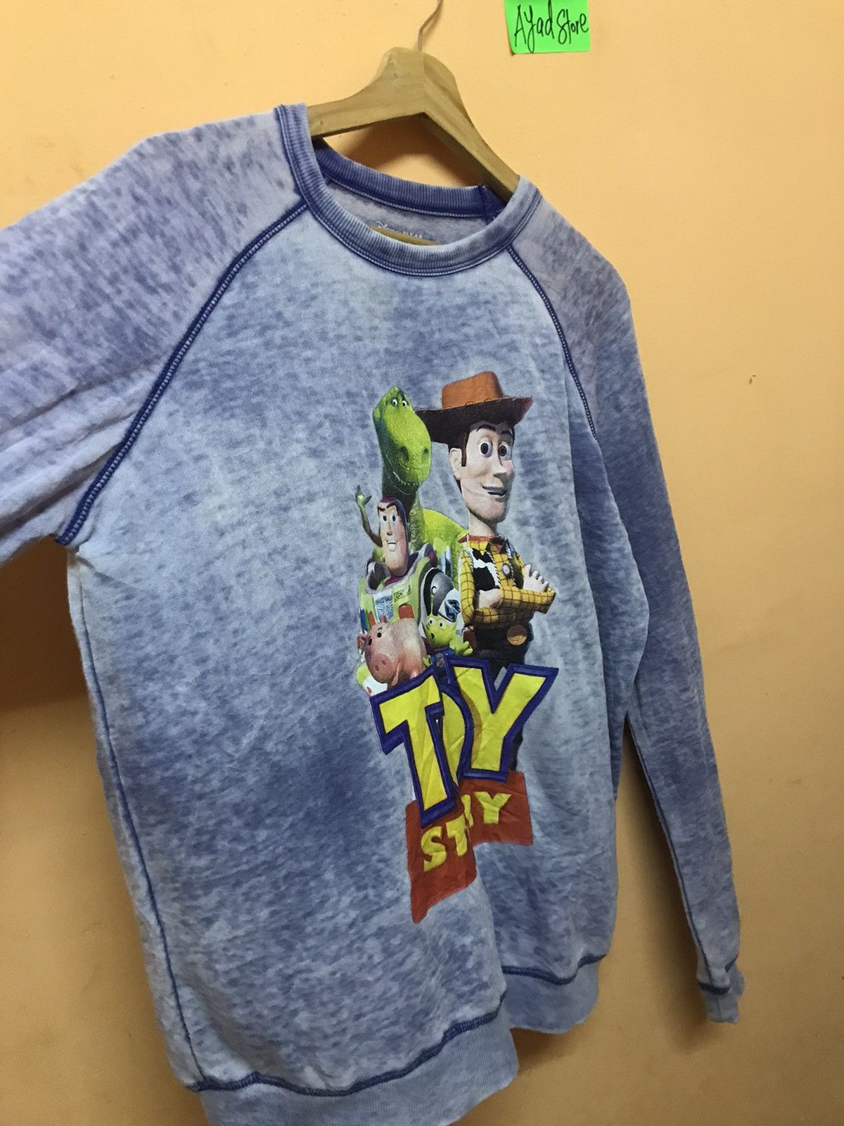 Disney × Japanese Brand ‼️TOYS STORY MOVIE SWEATSHIRT‼️ Size US XL / EU 56 / 4 - 4 Thumbnail