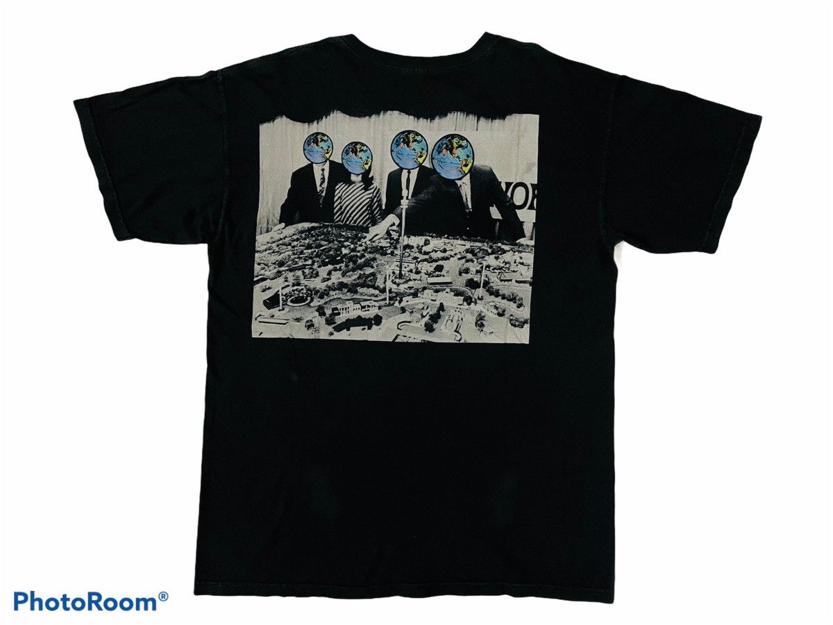 Travis Scott 🔥LAST DROP🔥Travis Scott Astro World Staff Creators Tee Size US L / EU 52-54 / 3 - 2 Thumbnail